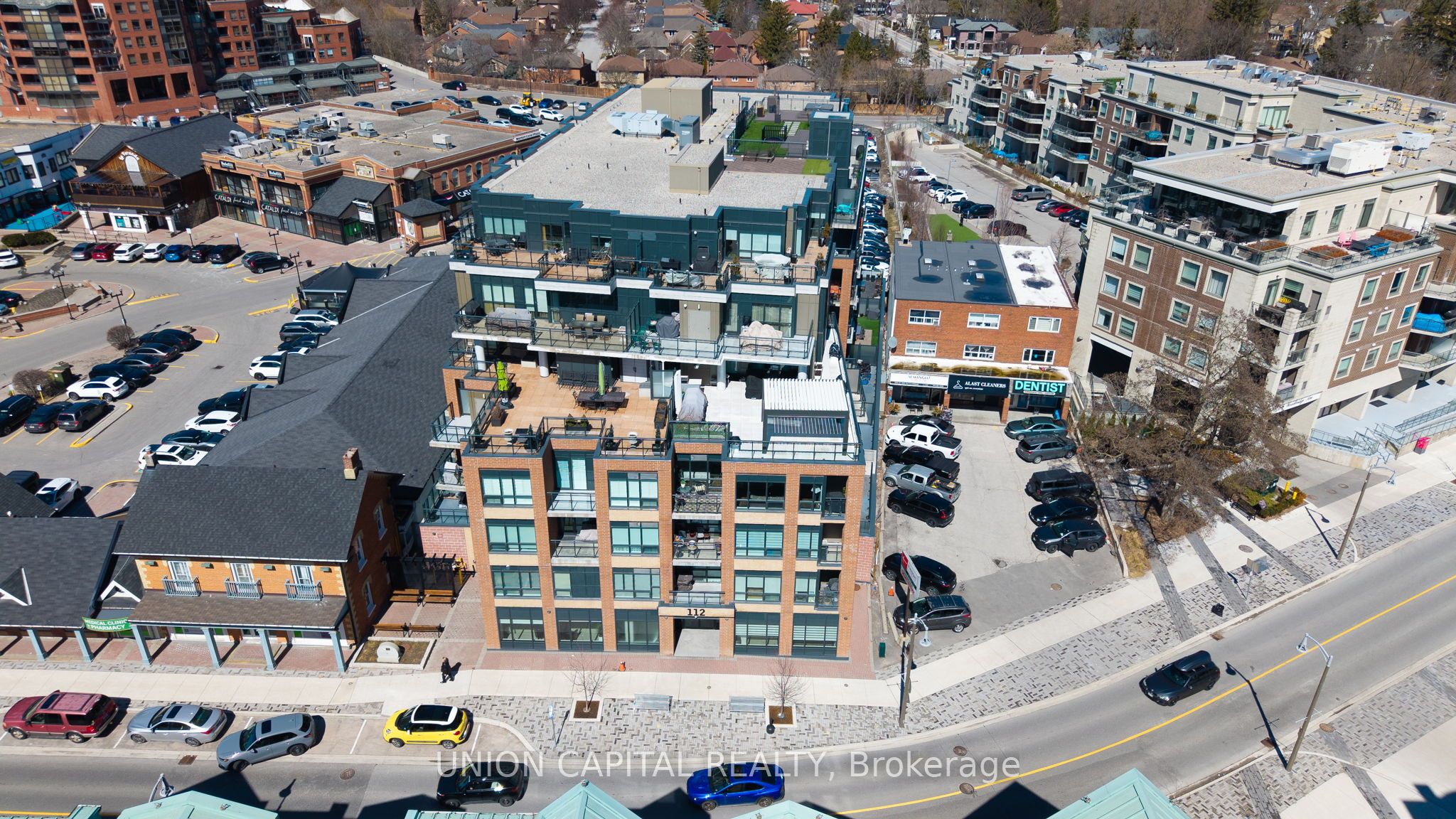 112 Woodbridge Avenue 412, Vaughan, ON L4L 2S7 photo 3