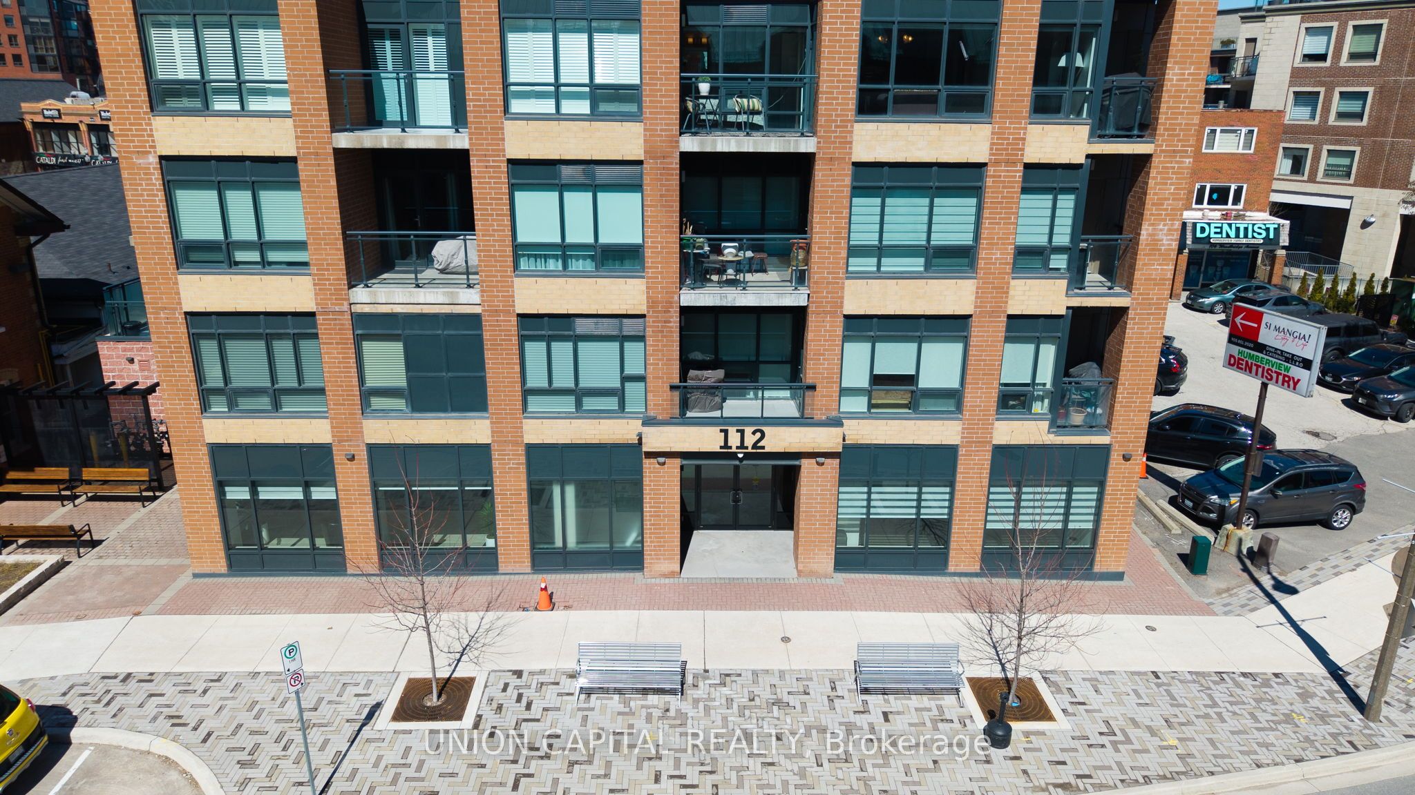 112 Woodbridge Avenue 412, Vaughan, ON L4L 2S7 photo 4