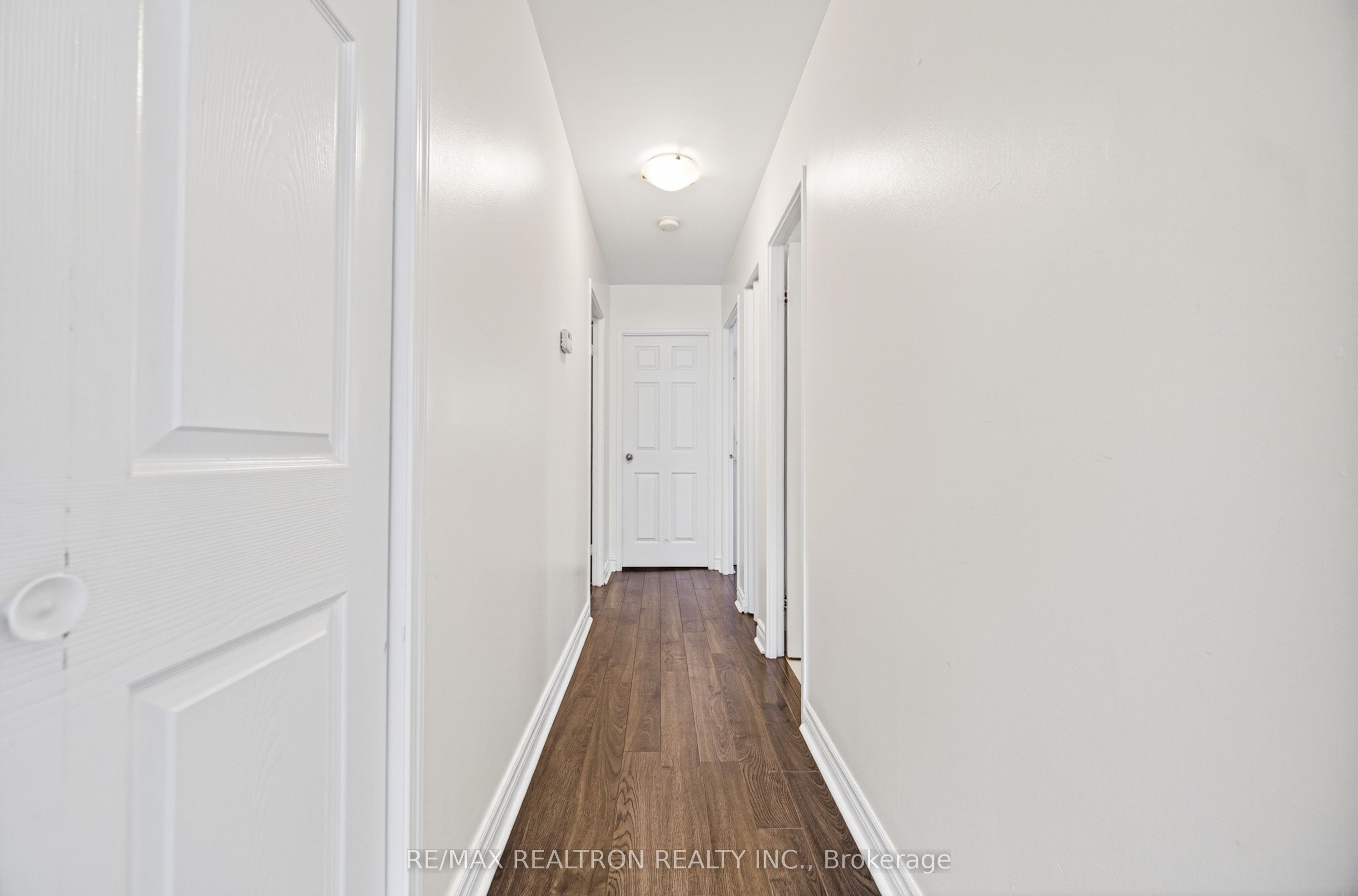 753 Elgin Street, Newmarket, ON L3Y 3B9 photo 4