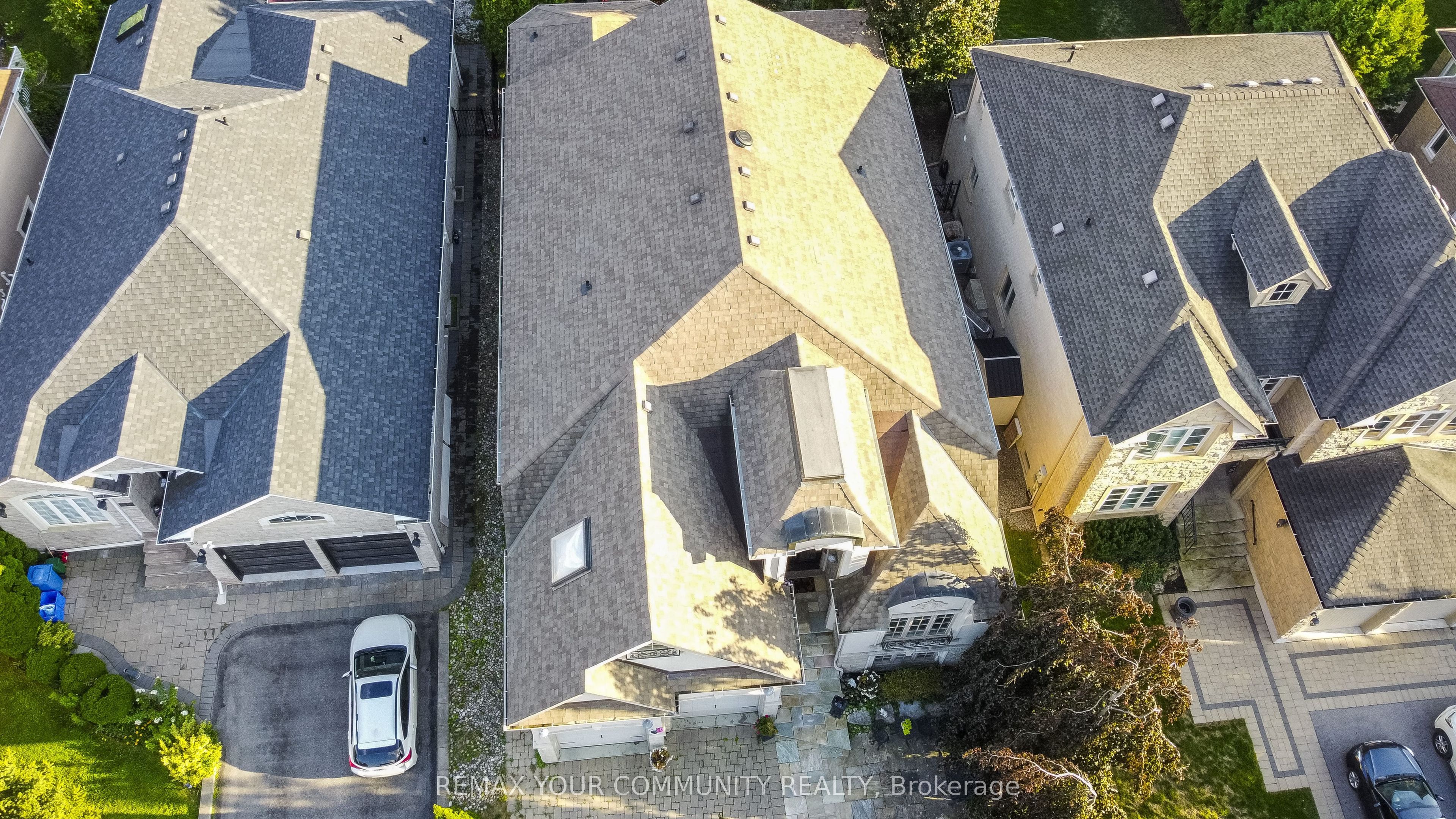 95 Naughton Drive, Richmond Hill, ON L4C 8B3 photo 2