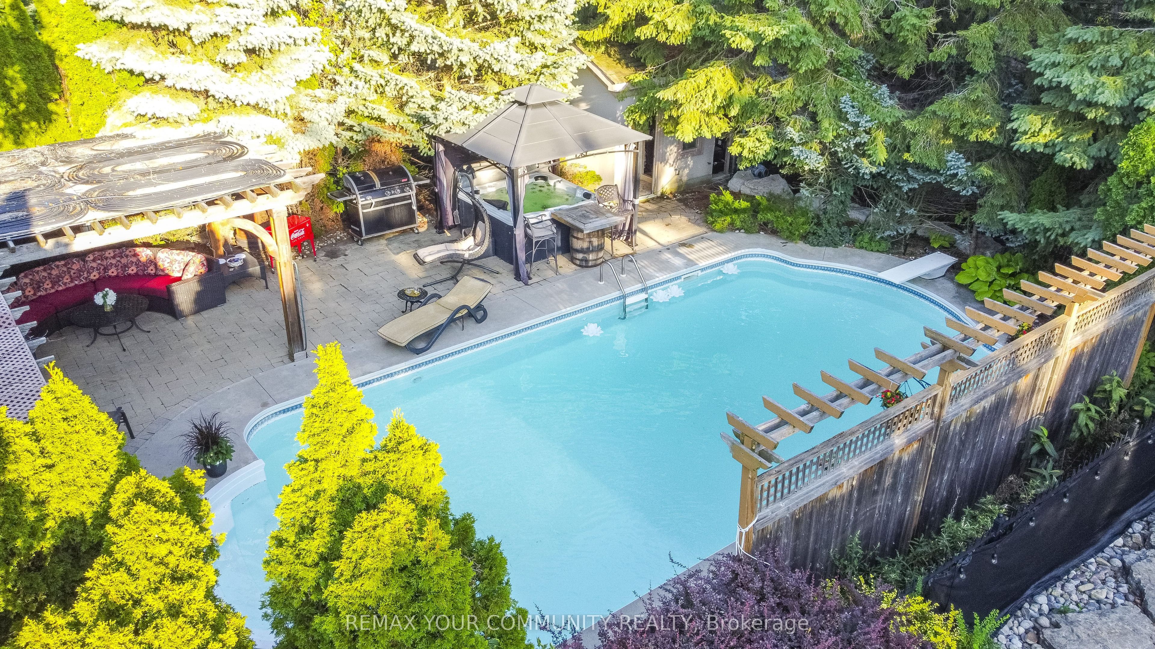 95 Naughton Drive, Richmond Hill, ON L4C 8B3 photo 4