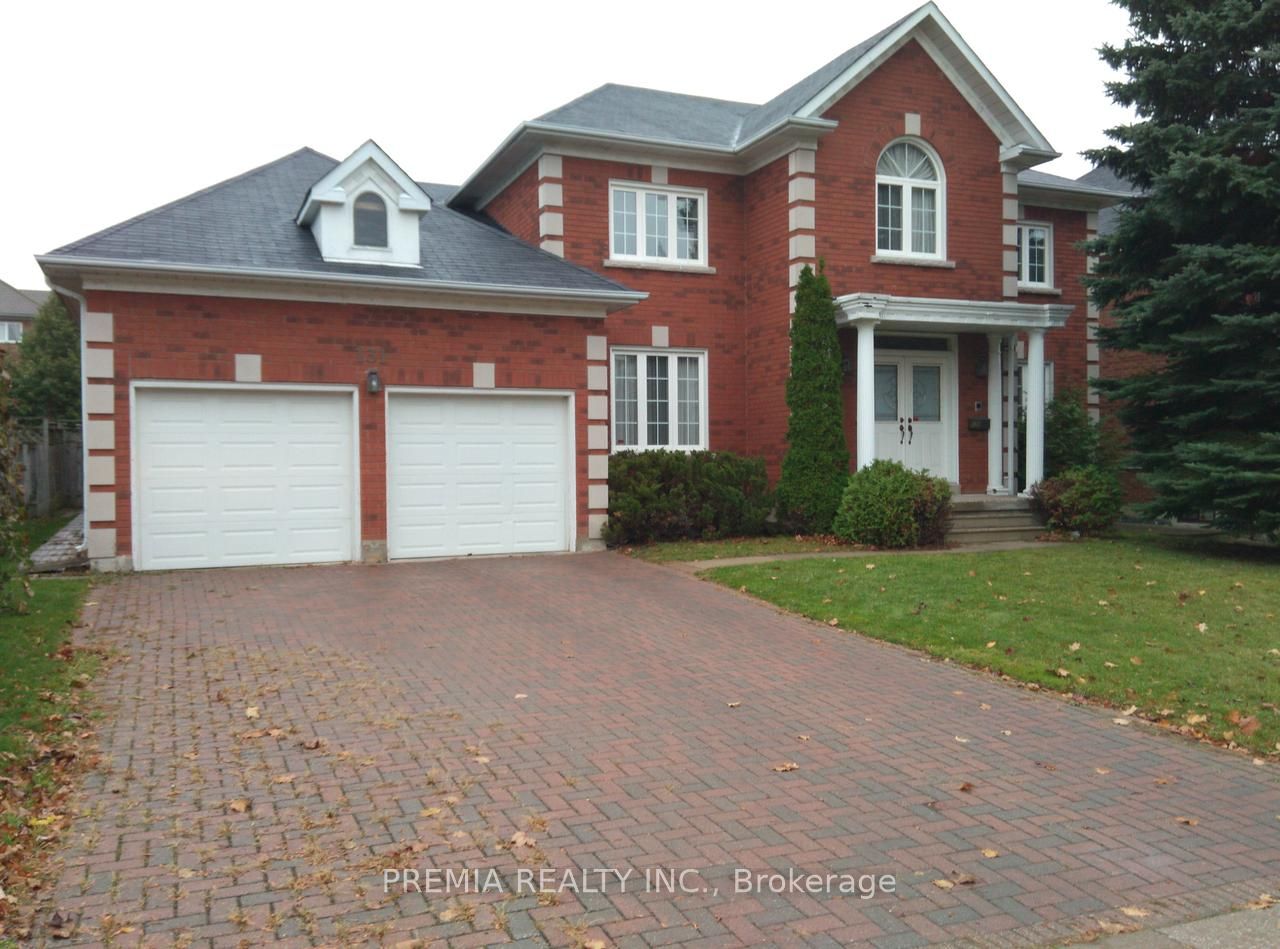 131 Strathearn Avenue, Richmond Hill, ON L4B 2L2