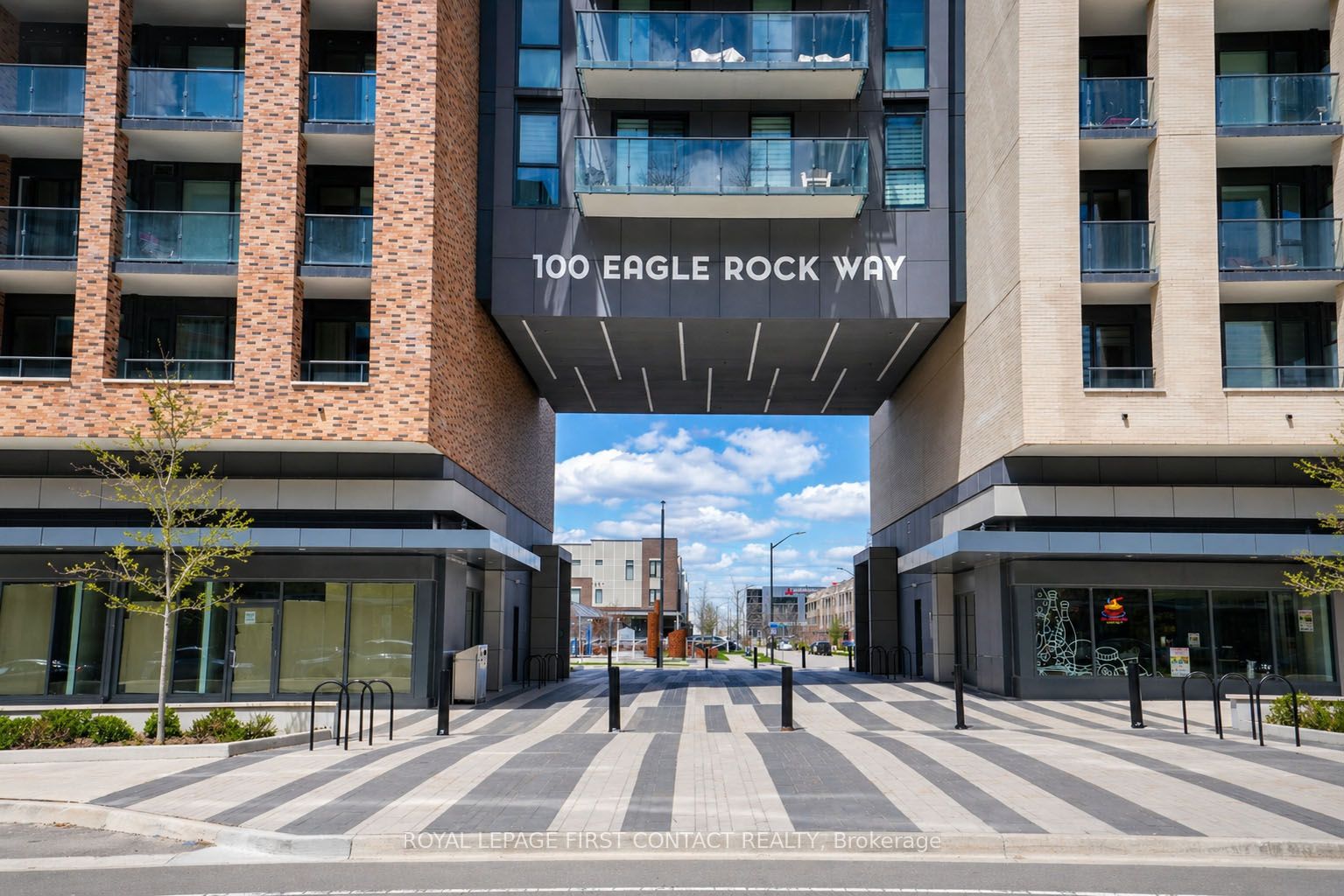 100 Eagle Rock Way 407, Vaughan, ON L6A 5B9 photo 3