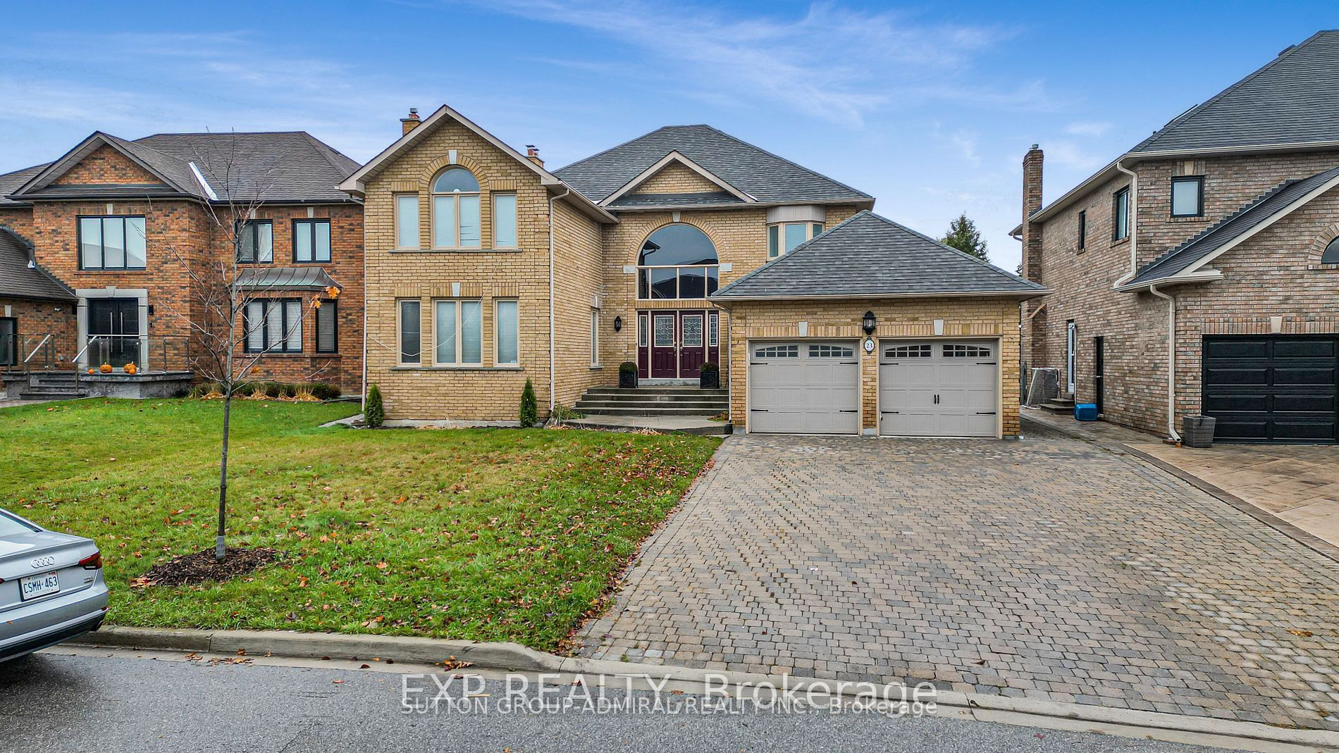 23 Chatsworth Court Lower, Vaughan, ON L4L 7G3