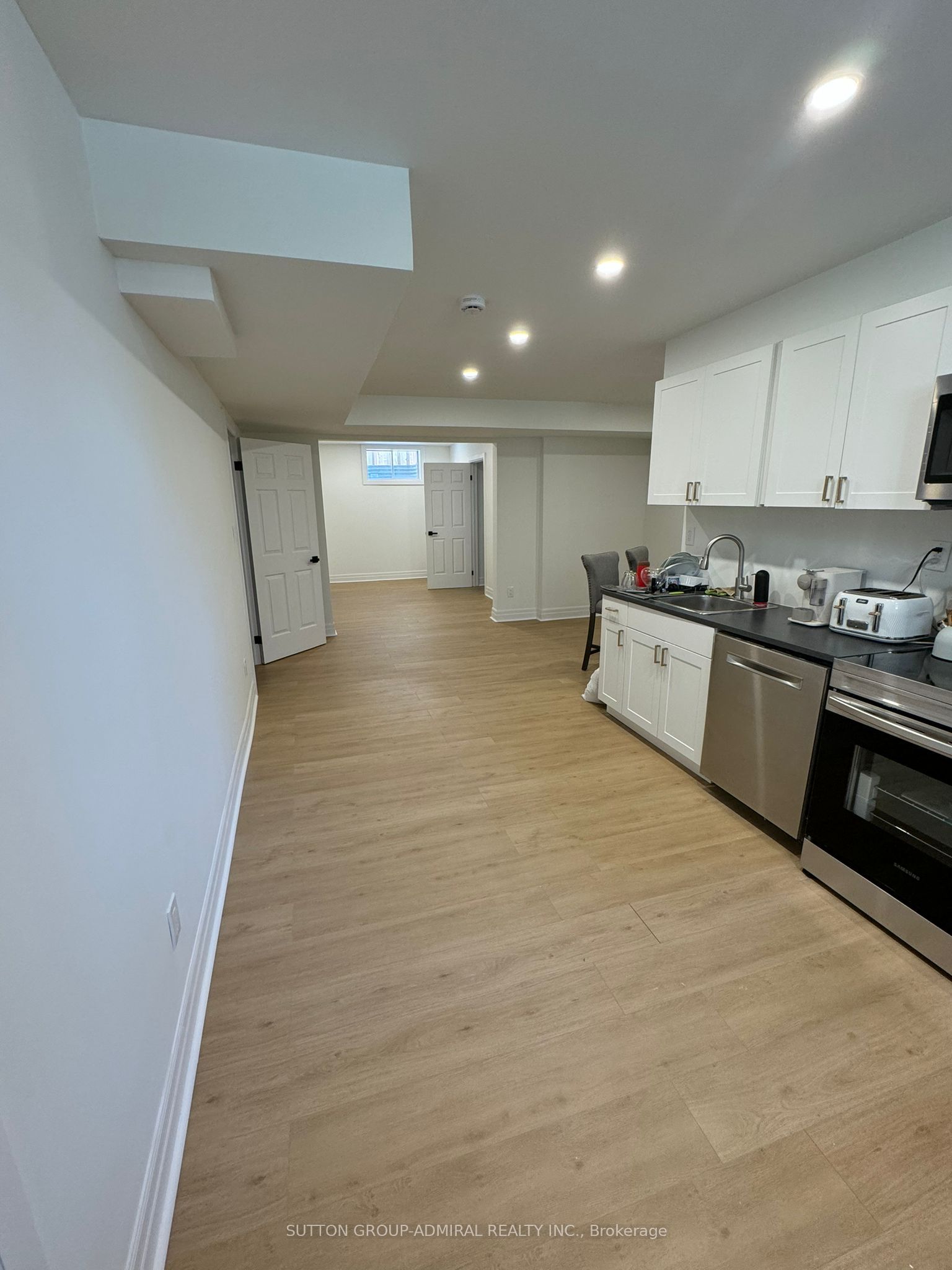 23 Chatsworth Court Lower, Vaughan, ON L4L 7G3 photo 4