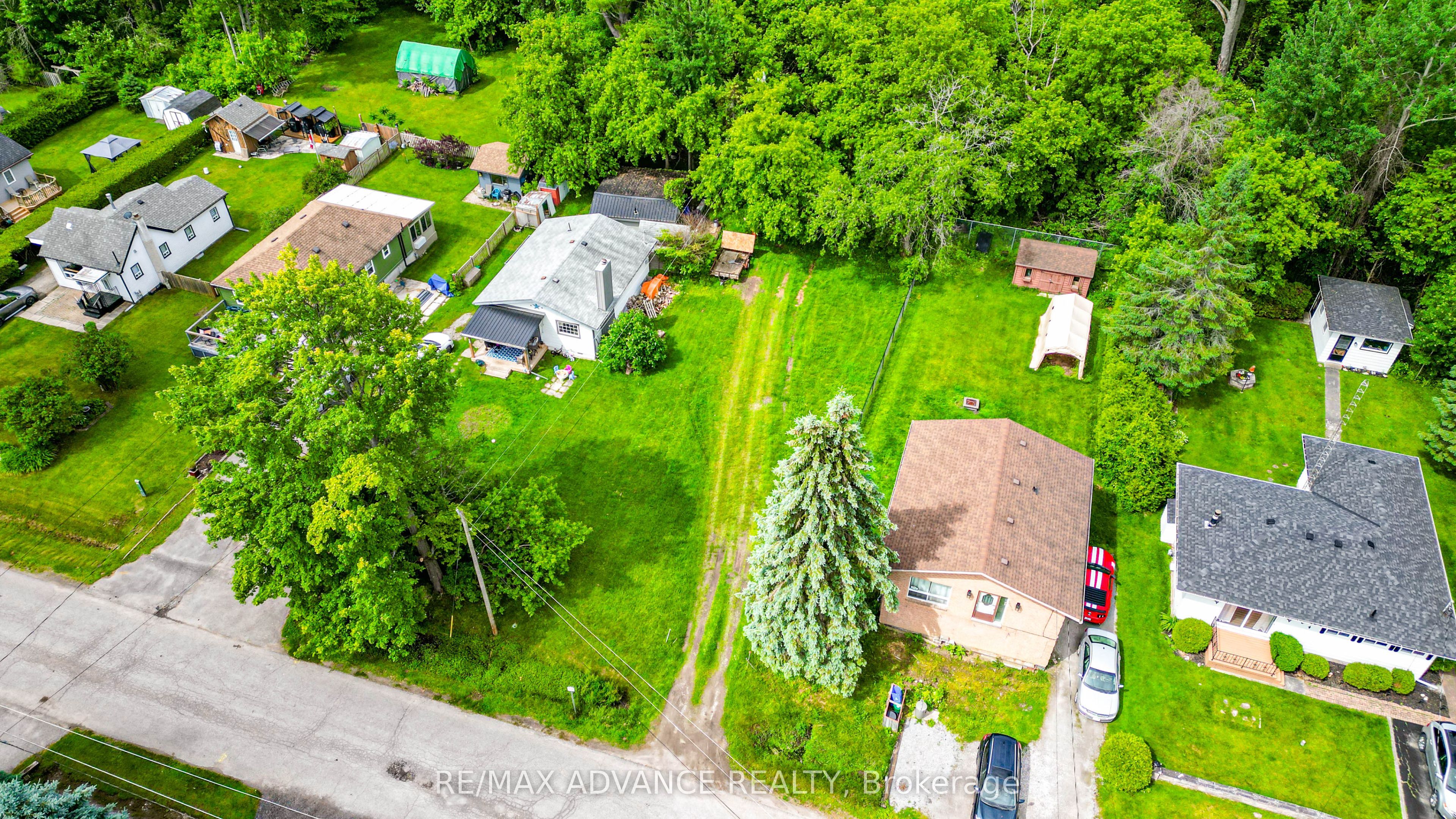 100 Dunkirk Avenue, Georgina, ON L0E 1R0 photo 5