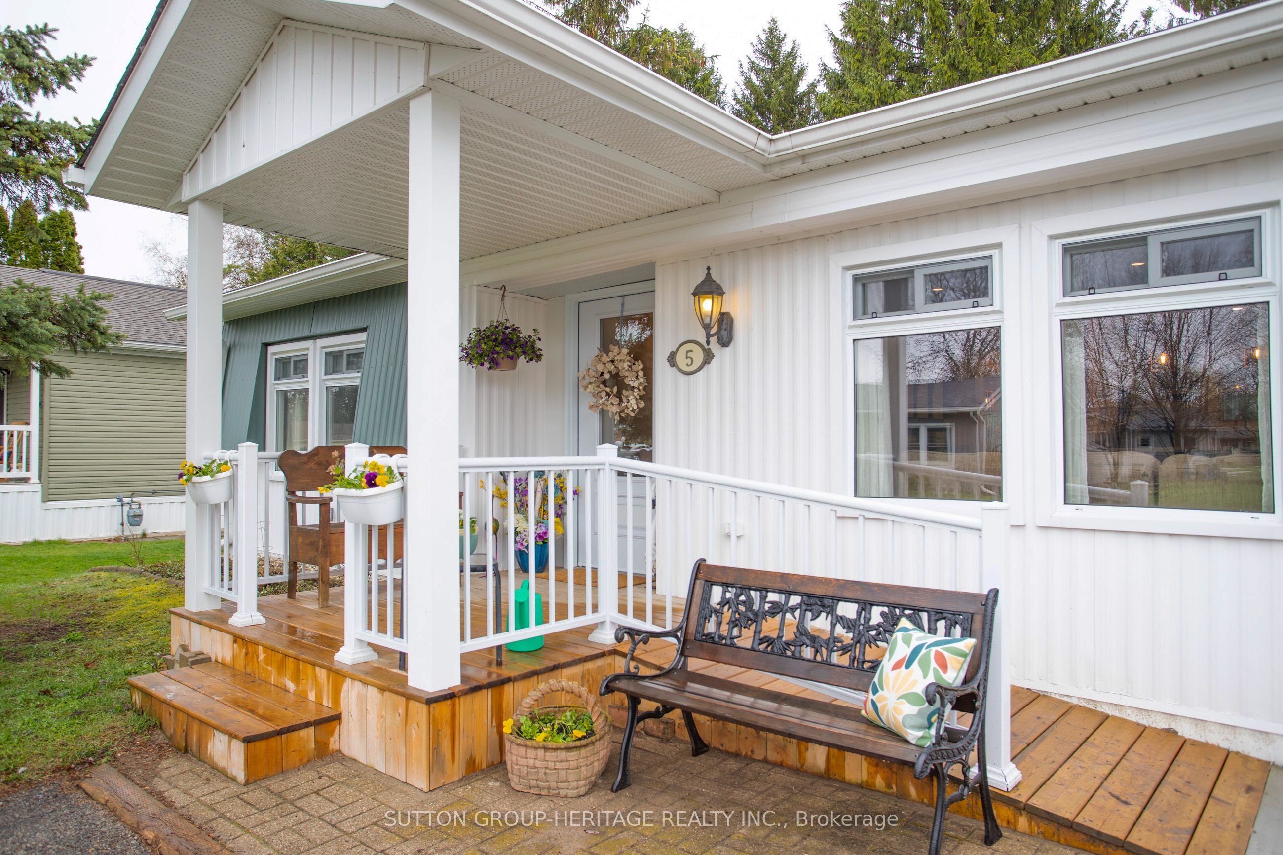 5 Willow Landing, Innisfil, ON L9S 1M7 photo 2