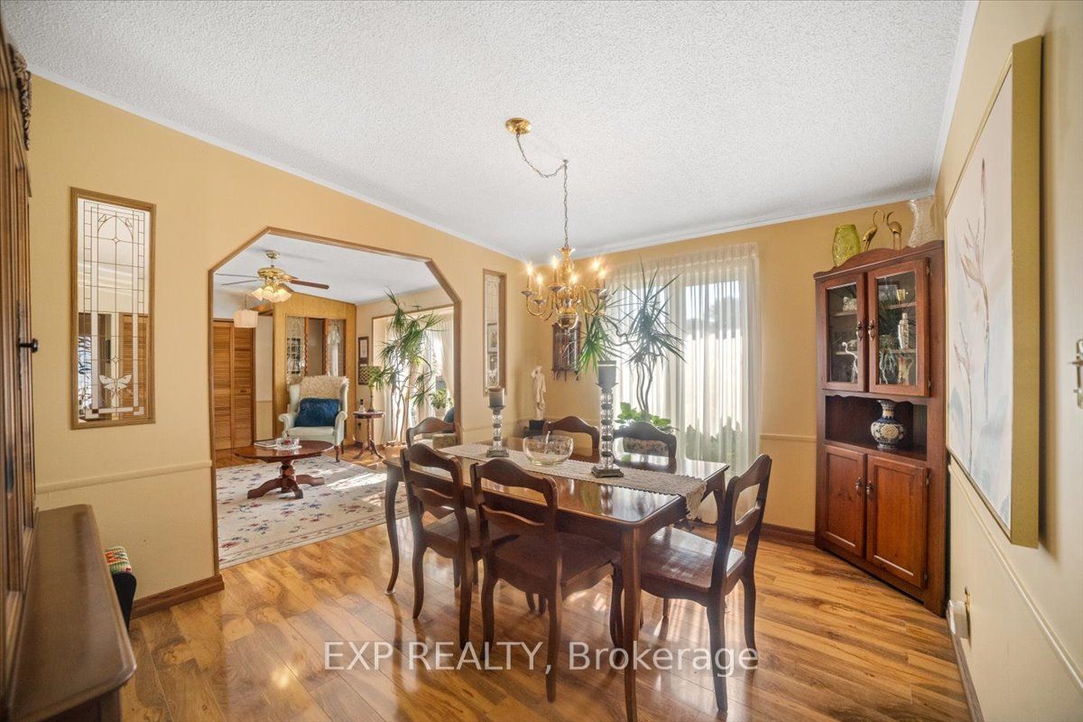 36 Juno Crescent, Georgina, ON L0E 1R0 photo 3