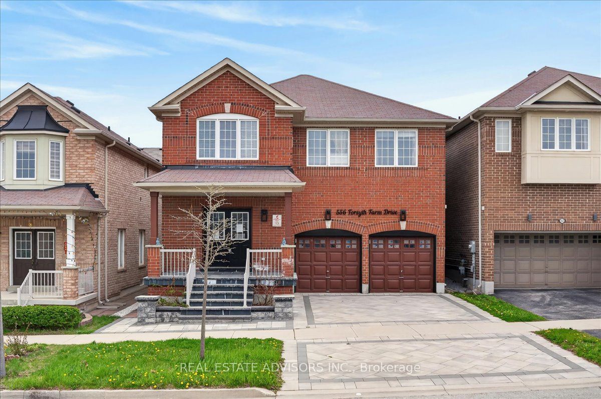556 Forsyth Farm Drive, Whitchurch-Stouffville, ON L4A 0N3 photo 2