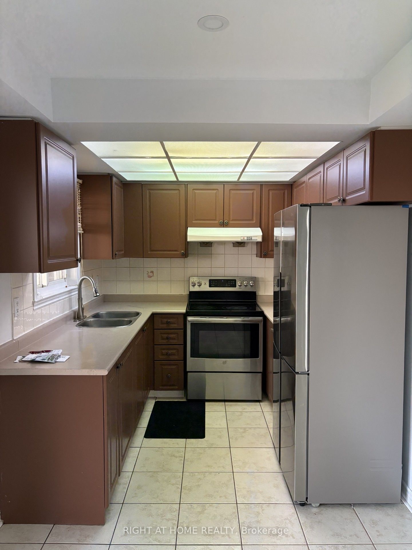 48 Grand Valley Boulevard, Vaughan, ON L6A 3K2 photo 4