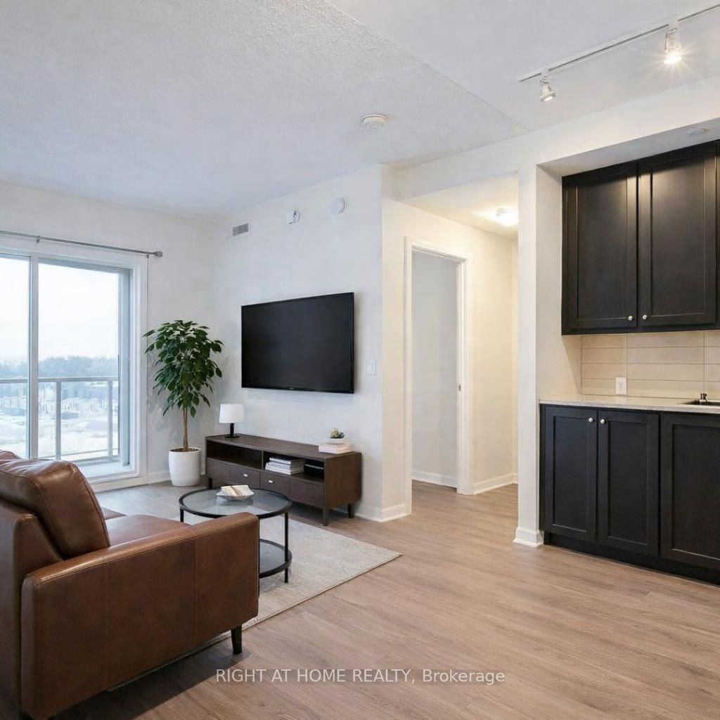 555 William Graham Drive 324, Aurora, ON L4G 3H9 photo 3