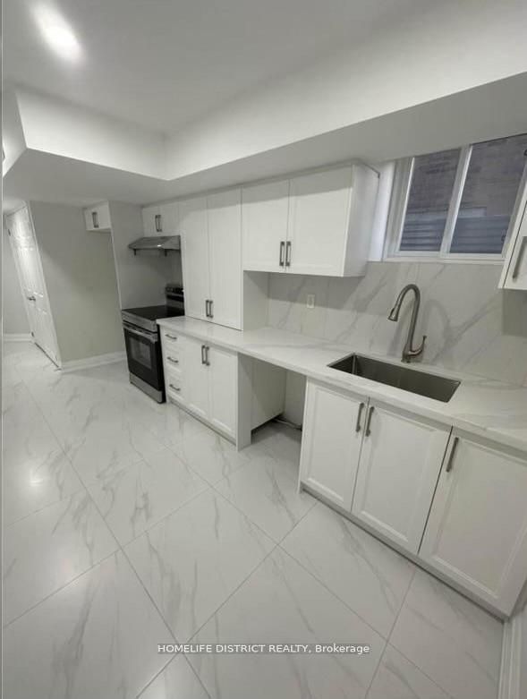 51 Sharpe Crescent, New Tecumseth, ON L0G 1W0