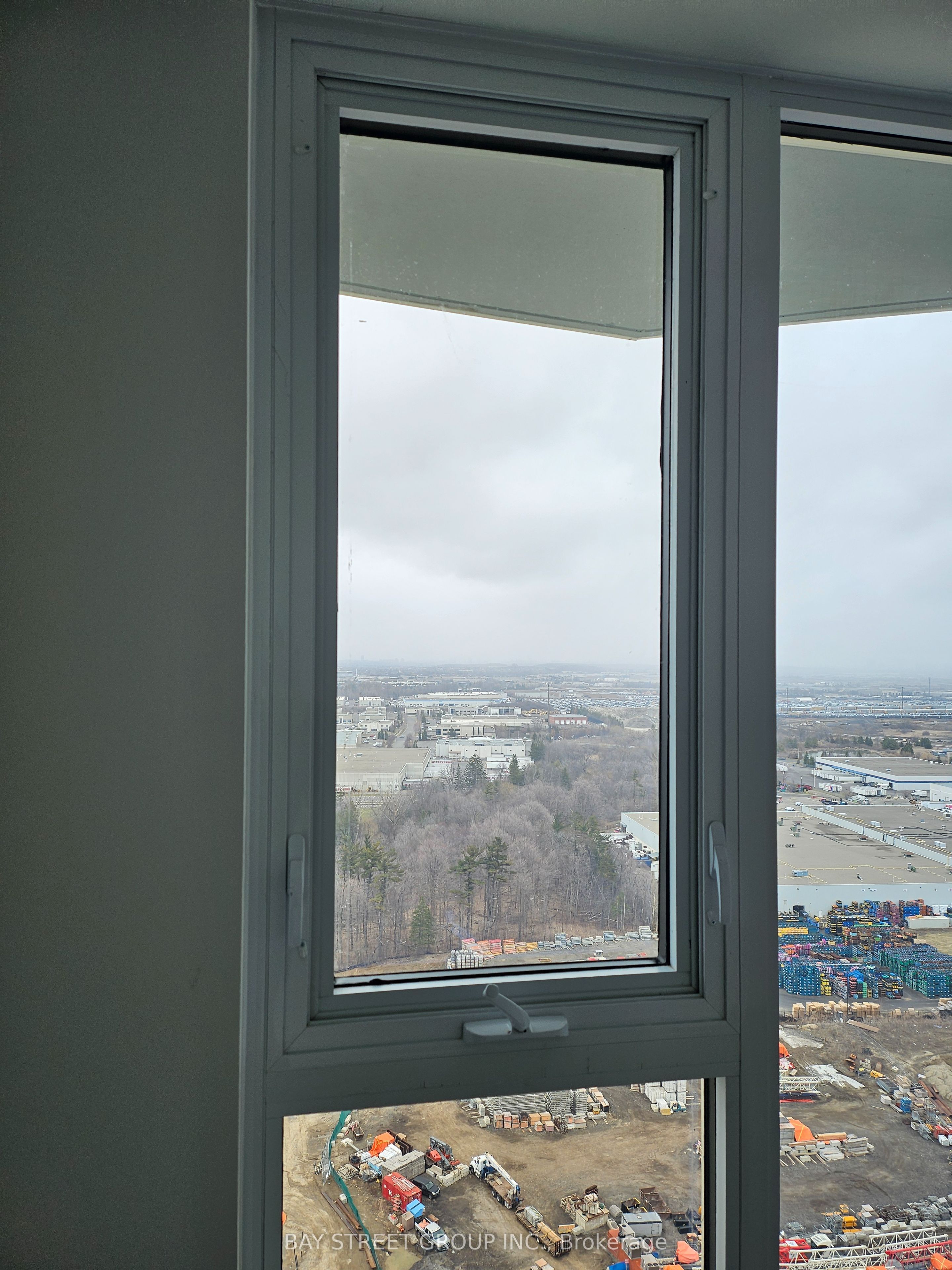 498 Caldari Road 2529, Vaughan, ON L4K 0A4 photo 3