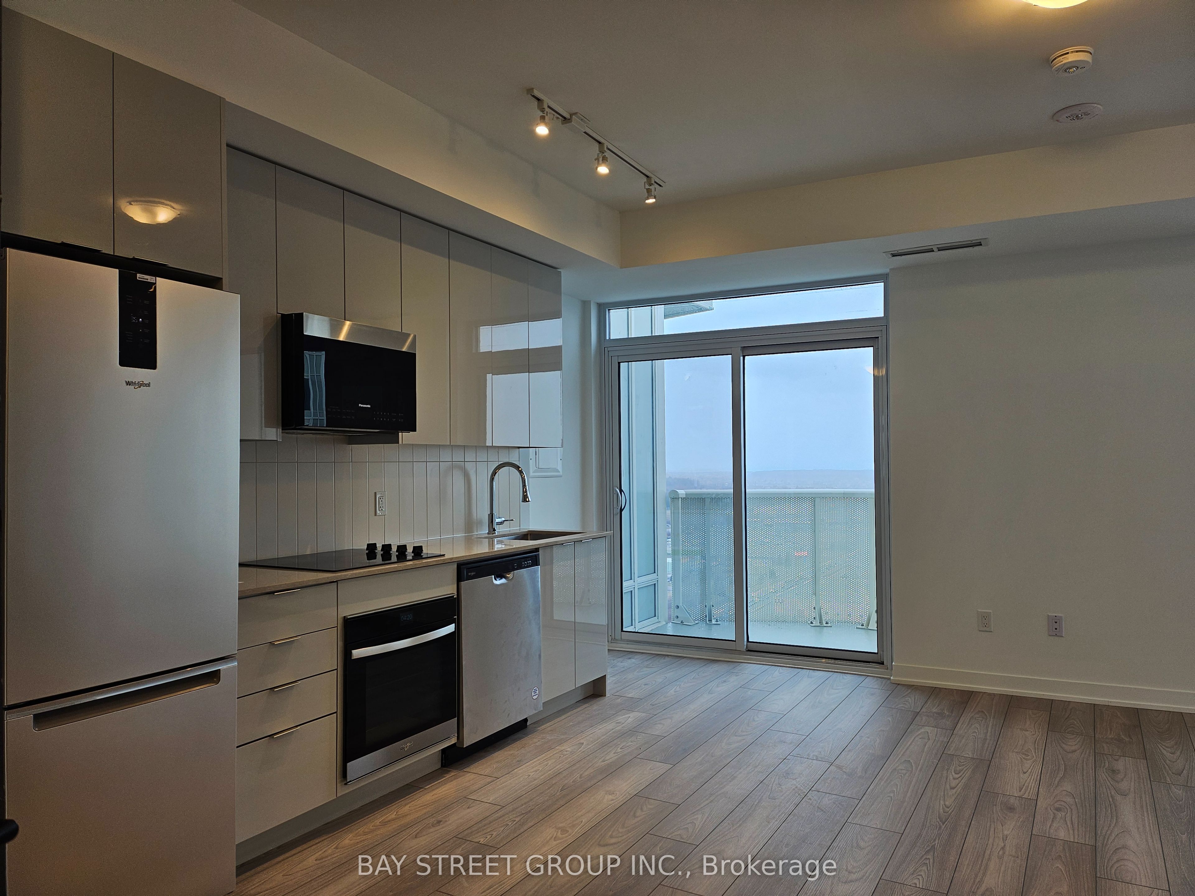 498 Caldari Road 2529, Vaughan, ON L4K 0A4 photo 5