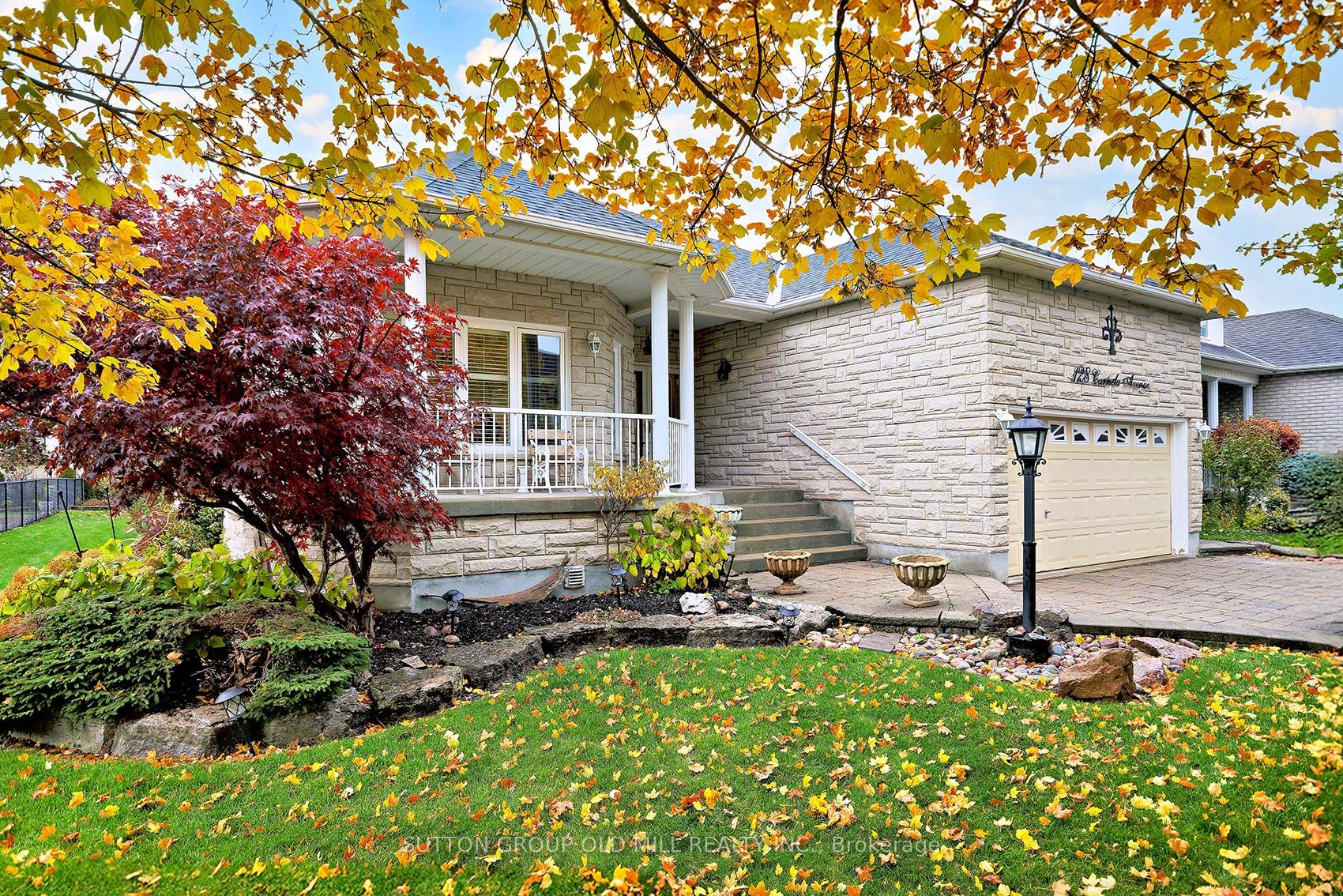 128 Carmela Avenue, Richmond Hill, ON L4E 2V6 photo 2