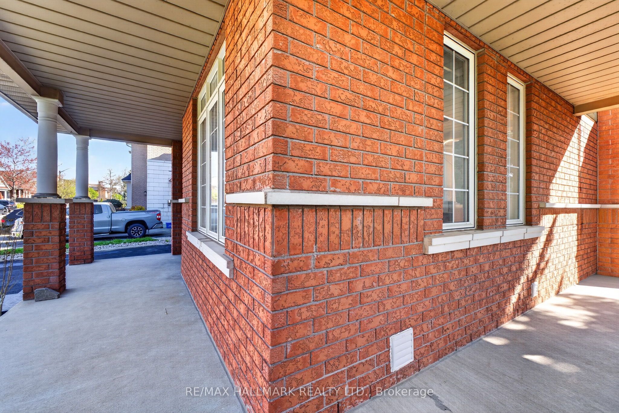 57 Saint Nicholas Crescent, Vaughan, ON L4H 3E5 photo 5