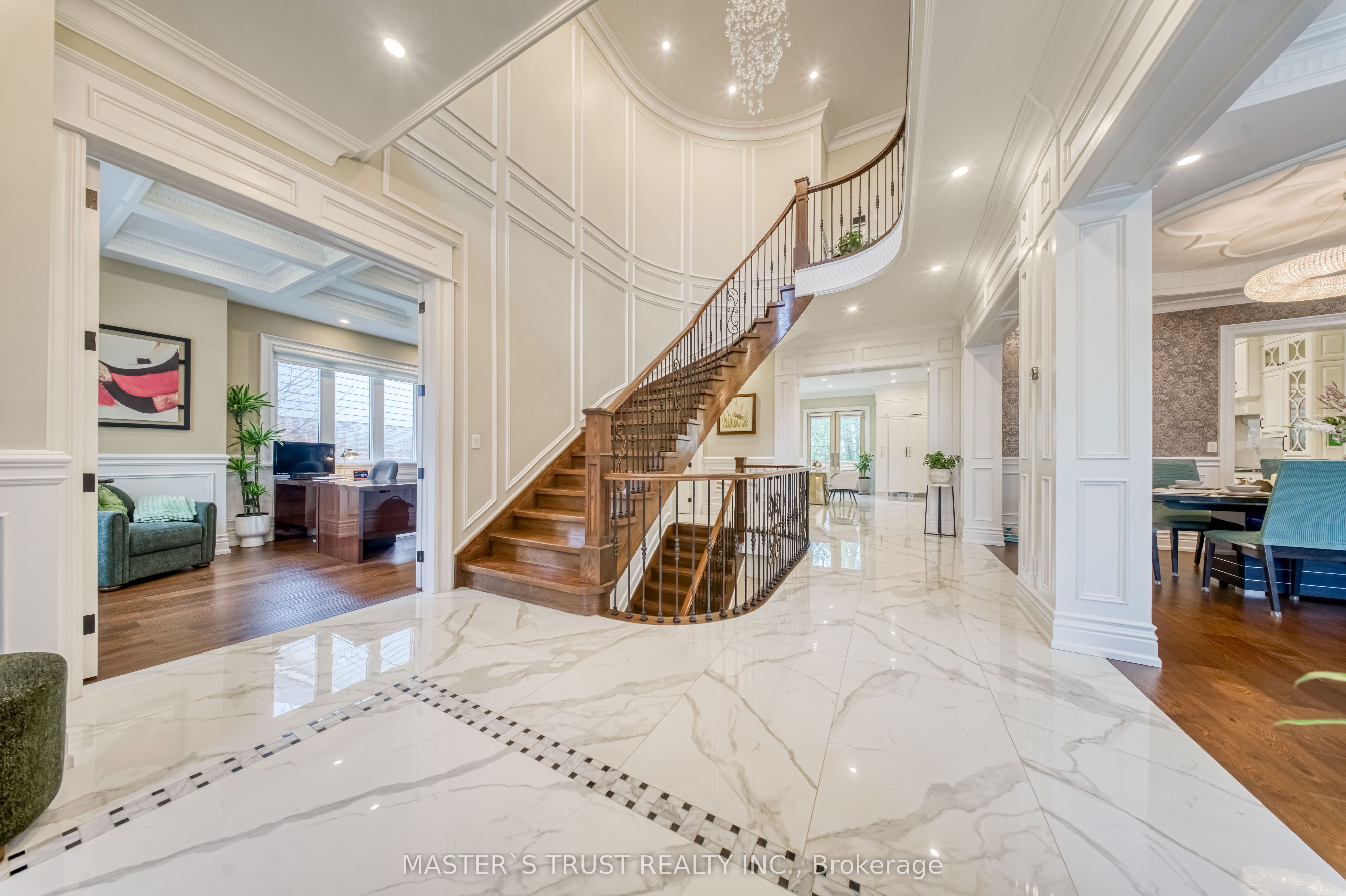 7 Trumpour Court, Markham, ON L3R 2L4 photo 3
