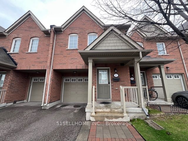 17 Winn Place, Aurora, ON L4G 0S2
