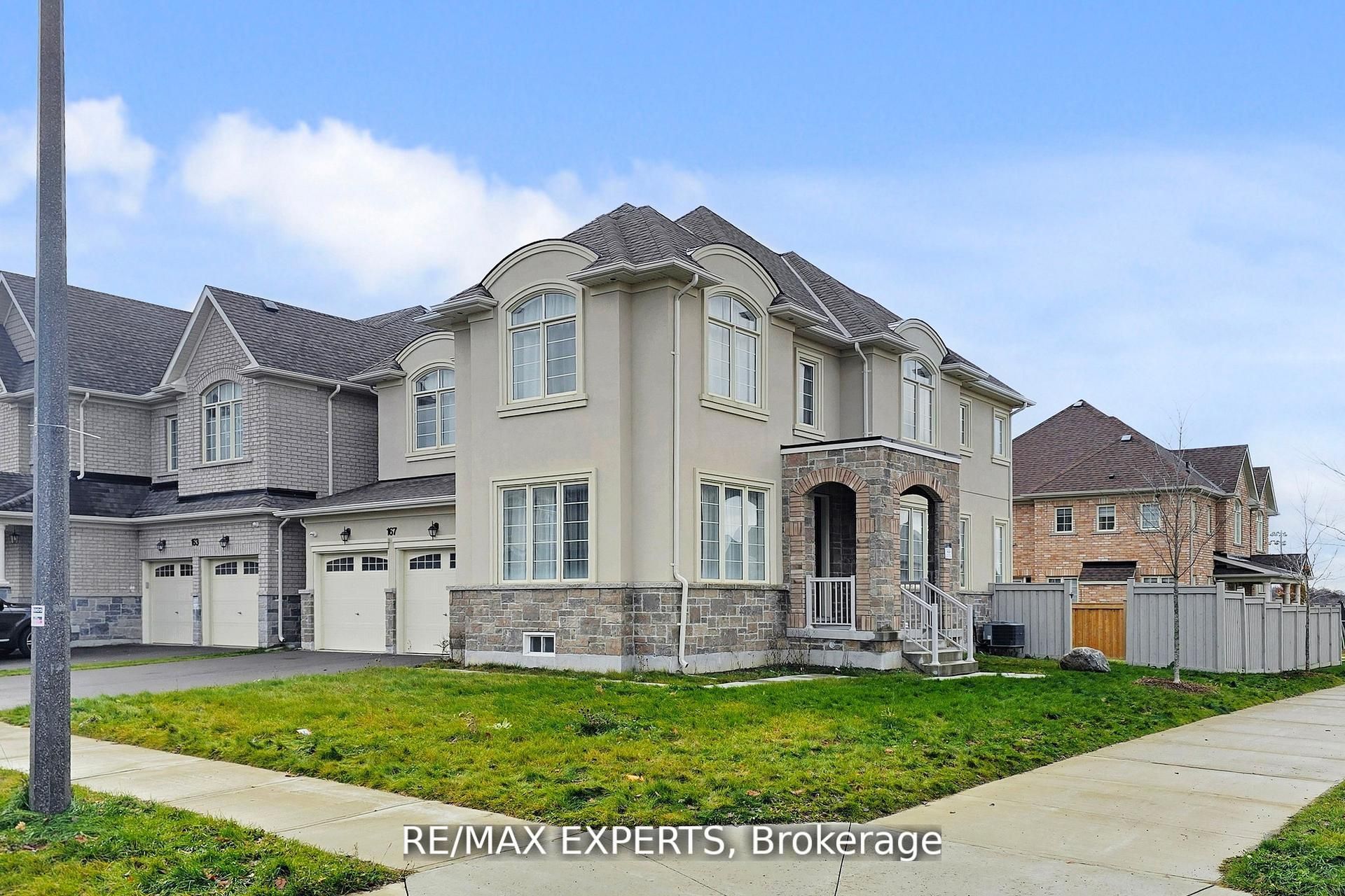 167 Frederick Pearson Street, East Gwillimbury, ON L9N 0Y8 photo 2