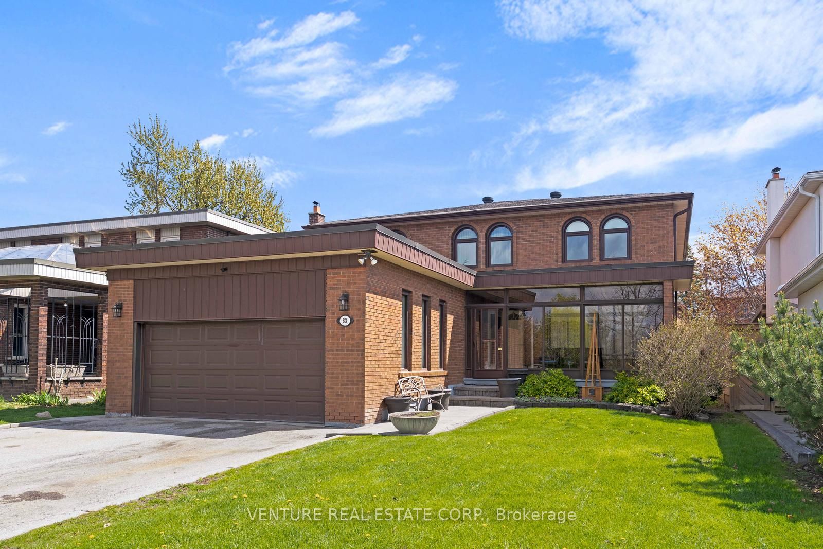 83 Jeanne Drive, Vaughan, ON L4L 1X8