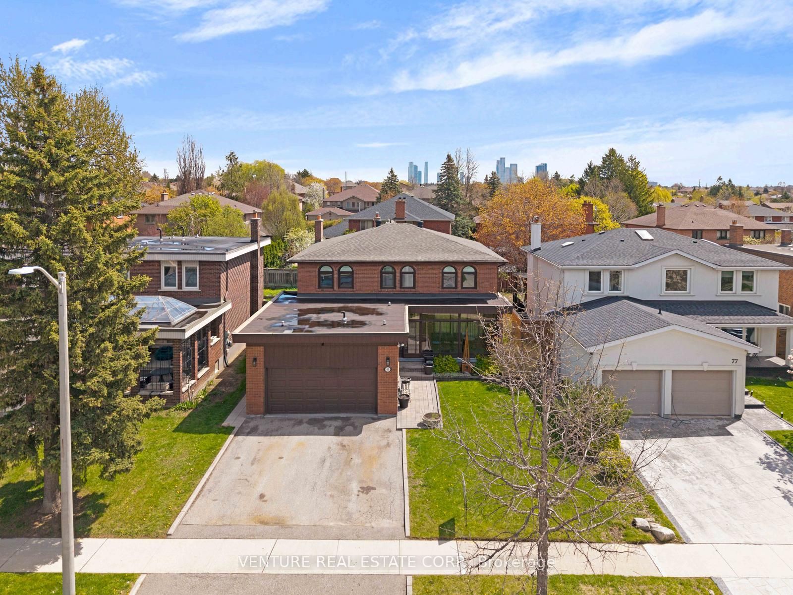 83 Jeanne Drive, Vaughan, ON L4L 1X8 photo 2