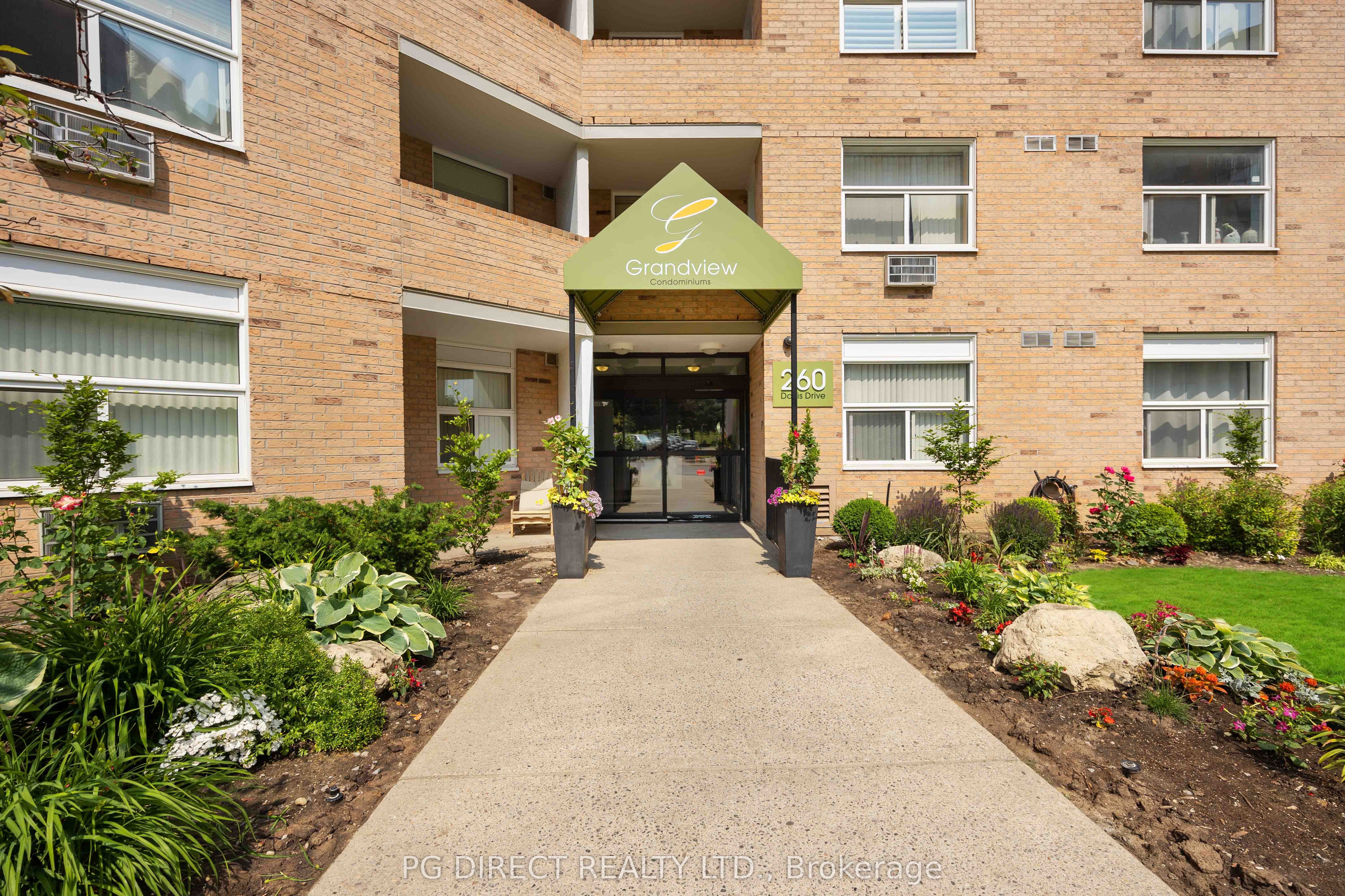 260 Davis Drive 407, Newmarket, ON L3Y 7C3 photo 3