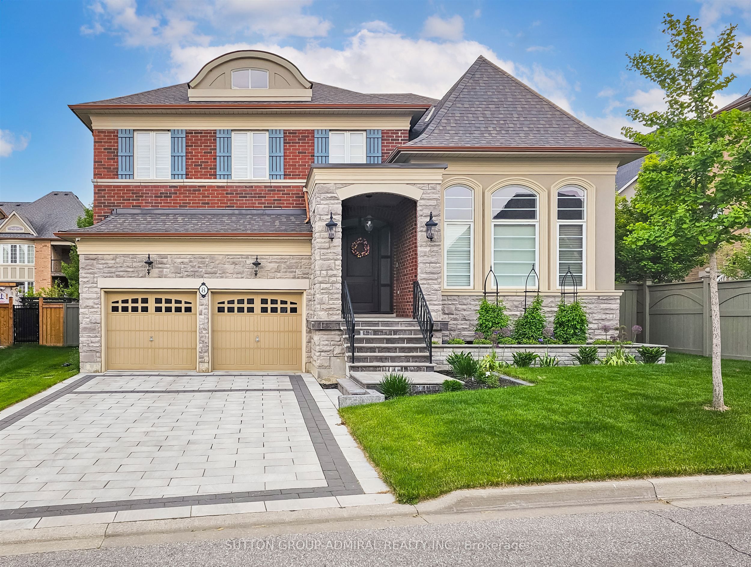 8 Chapel Gully Trail, King, ON L7B 0A1 photo 4