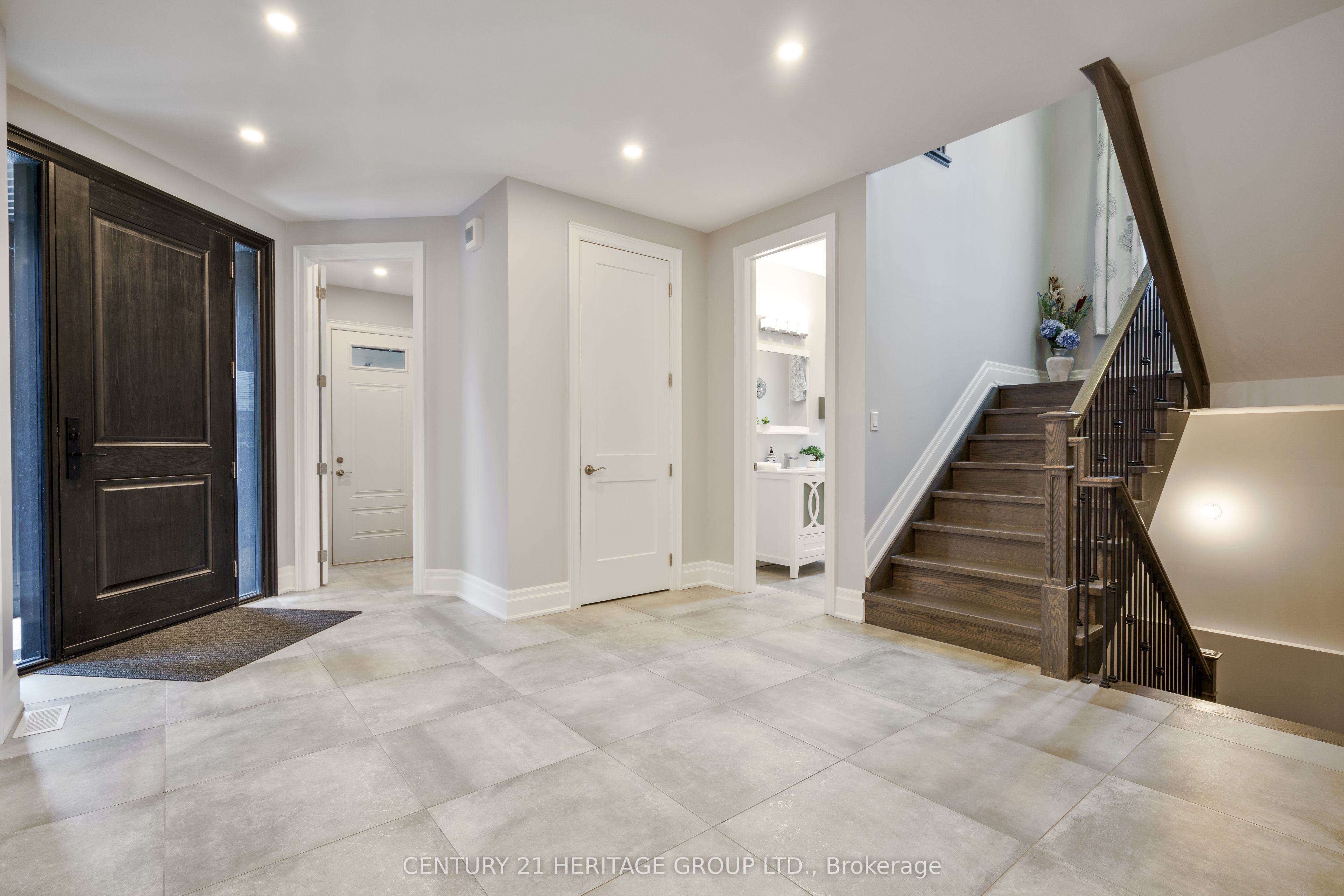 1894 Simcoe Boulevard, Innisfil, ON L9S 4N4 photo 4