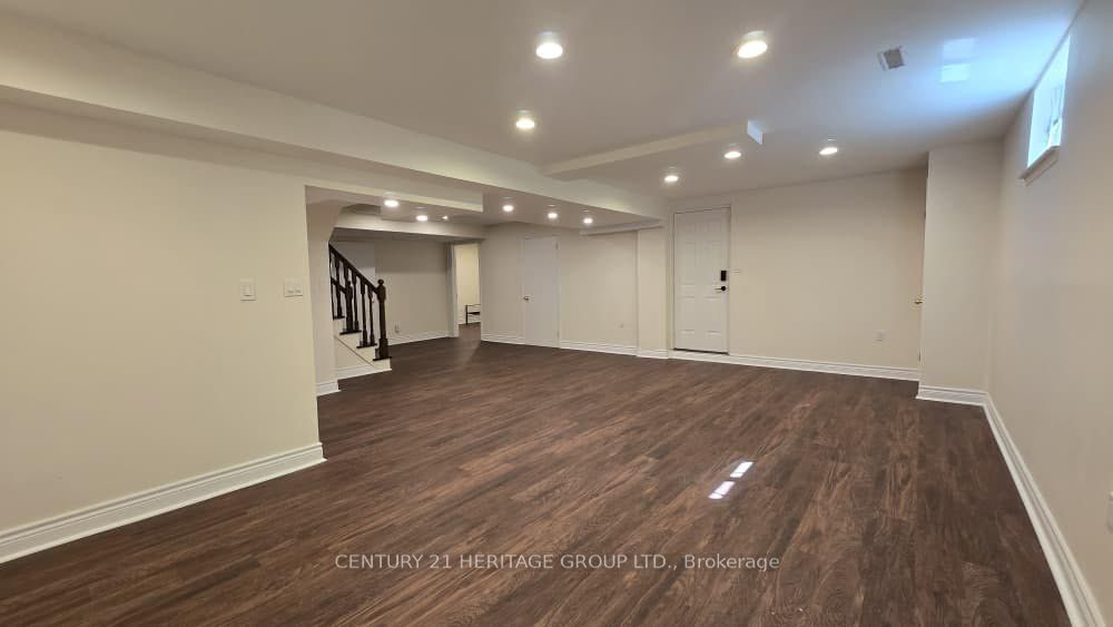 9 Addison Street Bsmt, Richmond Hill, ON L4C 7M2 photo 5