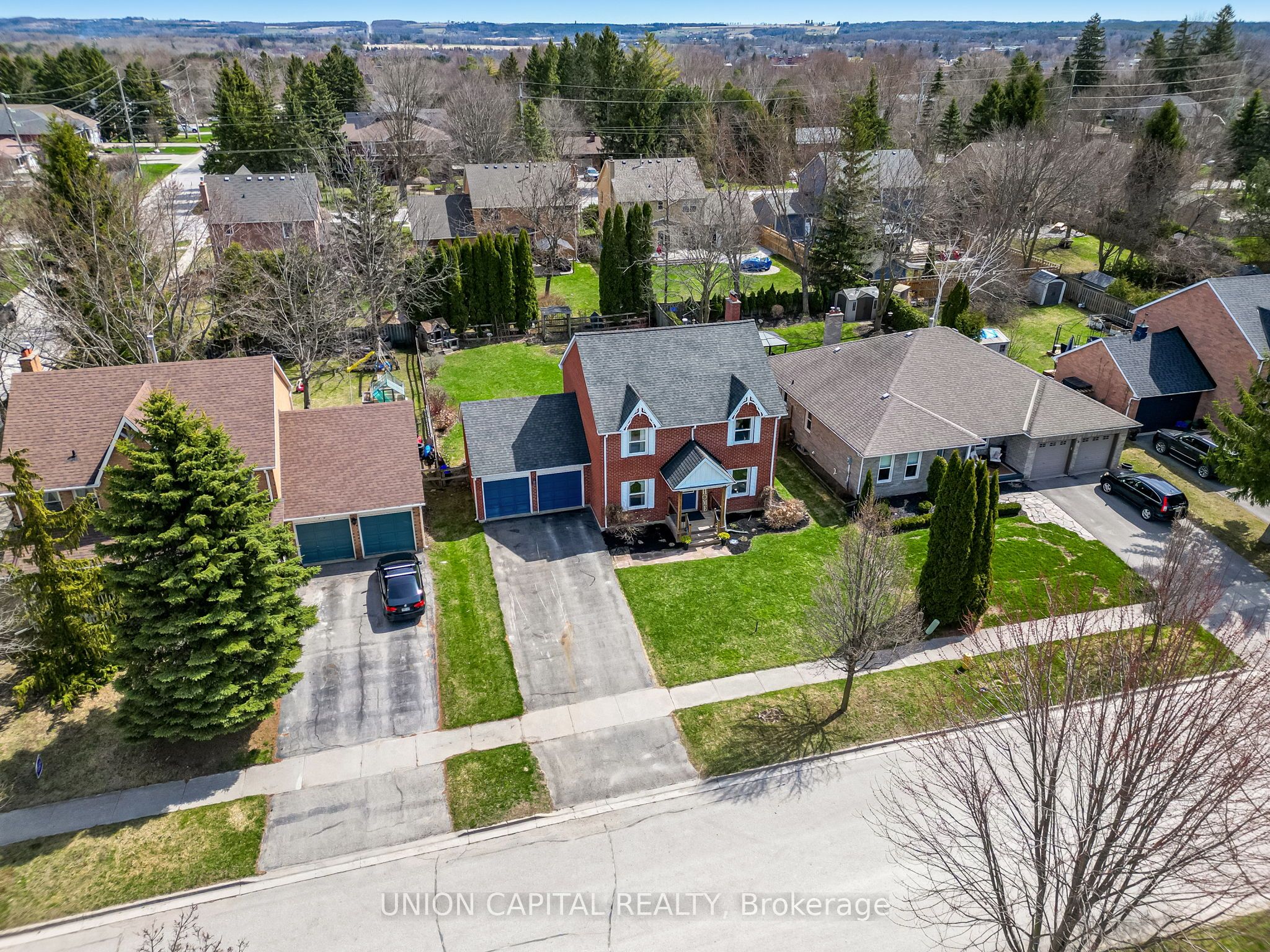 37 Carmody Lane, Uxbridge, ON L9P 1A5 photo 2