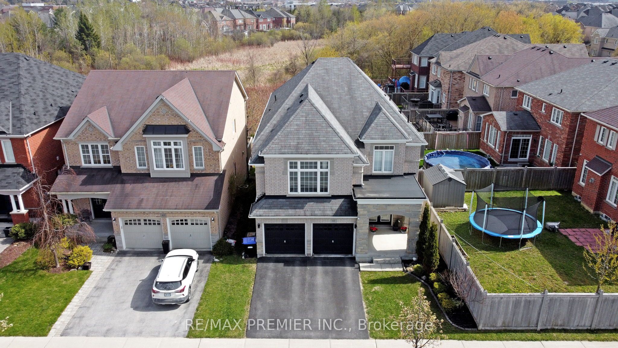 61 Tigertail Crescent, Bradford West Gwillimbury, ON L3Z 0M3 photo 3