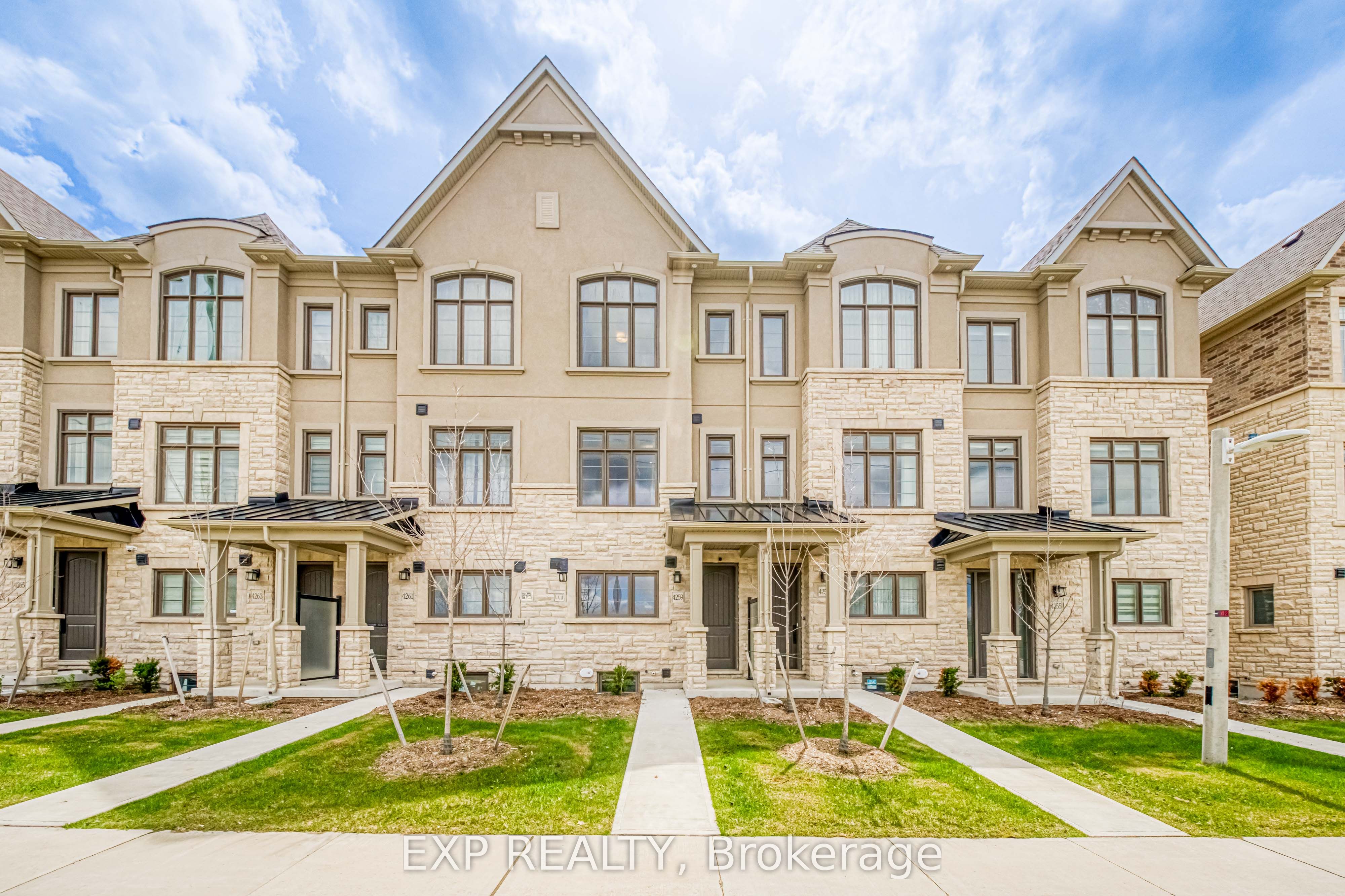 4259 Major Mackenzie Drive E, Markham, ON L6C 3L5 photo 3
