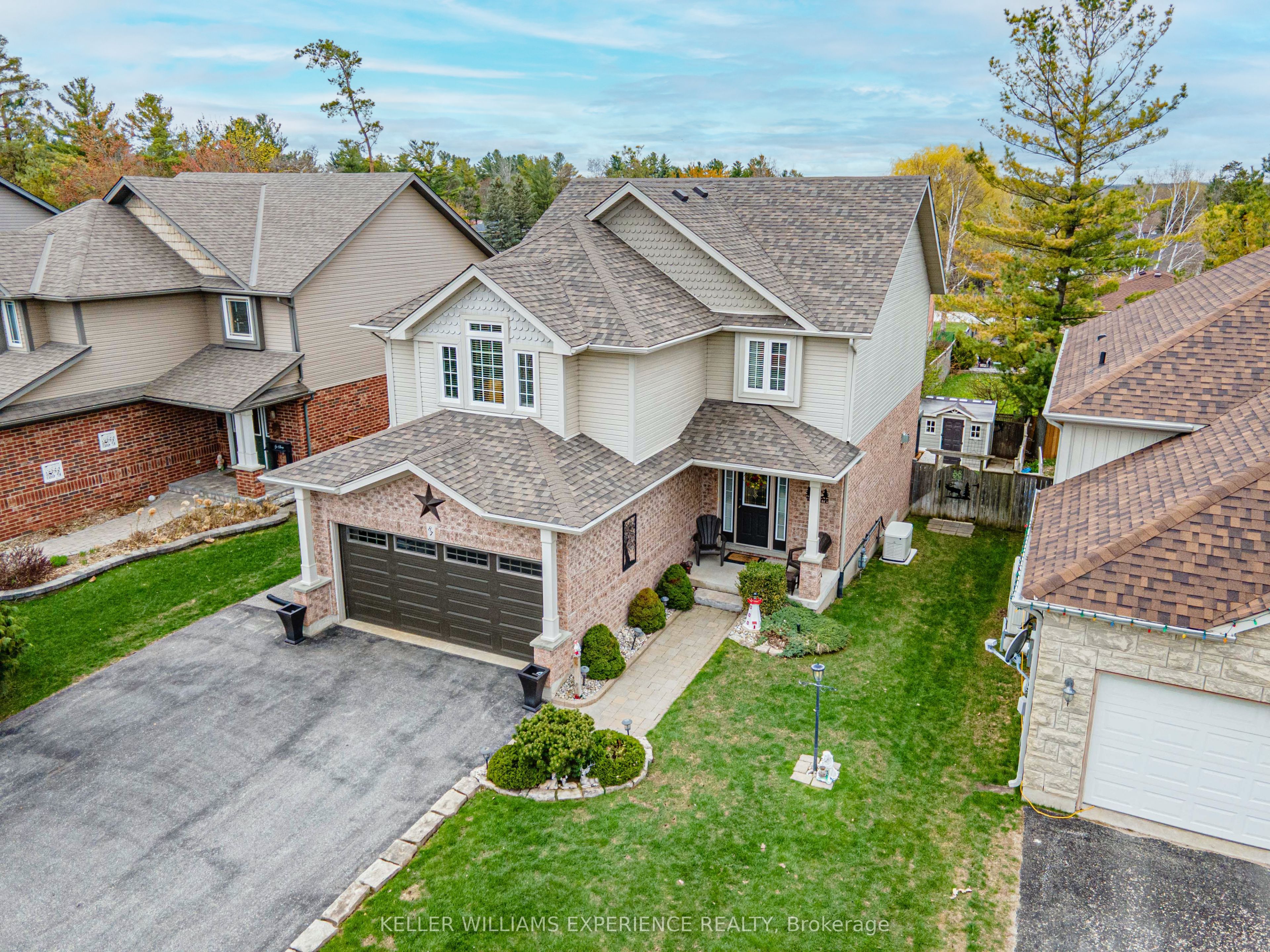 87 Armeda Clow Crescent, Essa, ON L3W 0H6 photo 3