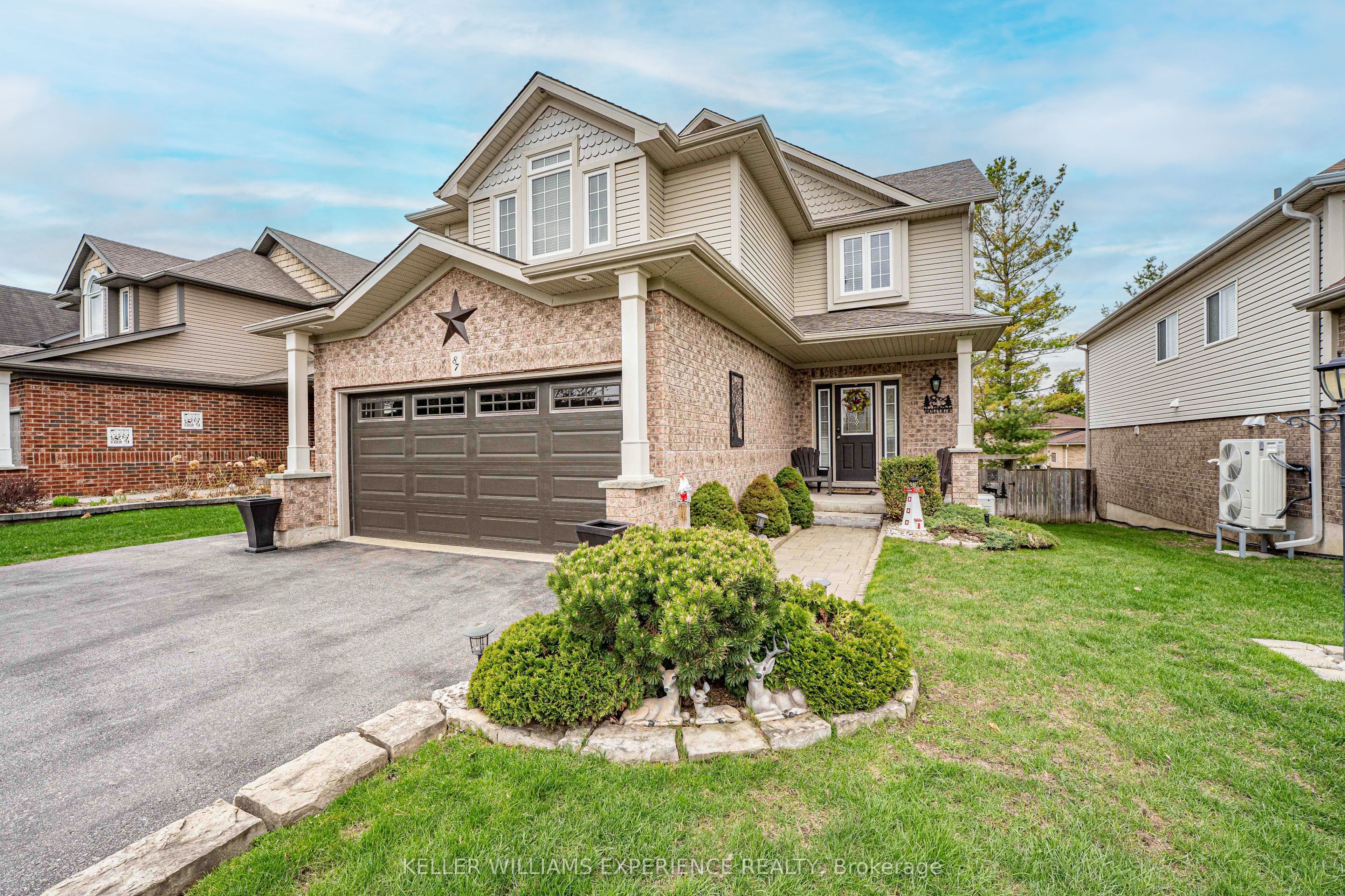 87 Armeda Clow Crescent, Essa, ON L3W 0H6 photo 4