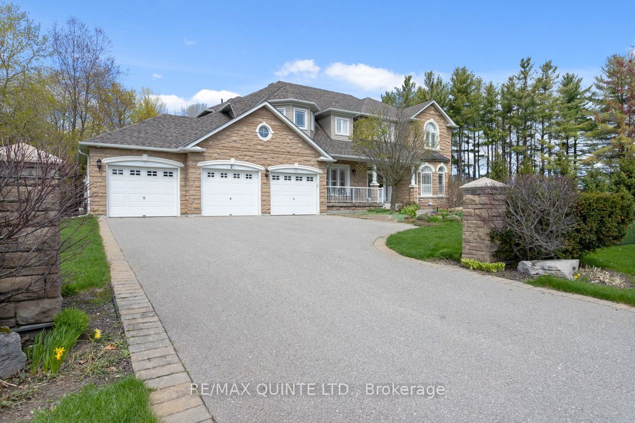 2 Treeview Avenue, Whitchurch-Stouffville, ON L4A 1R1 photo 2