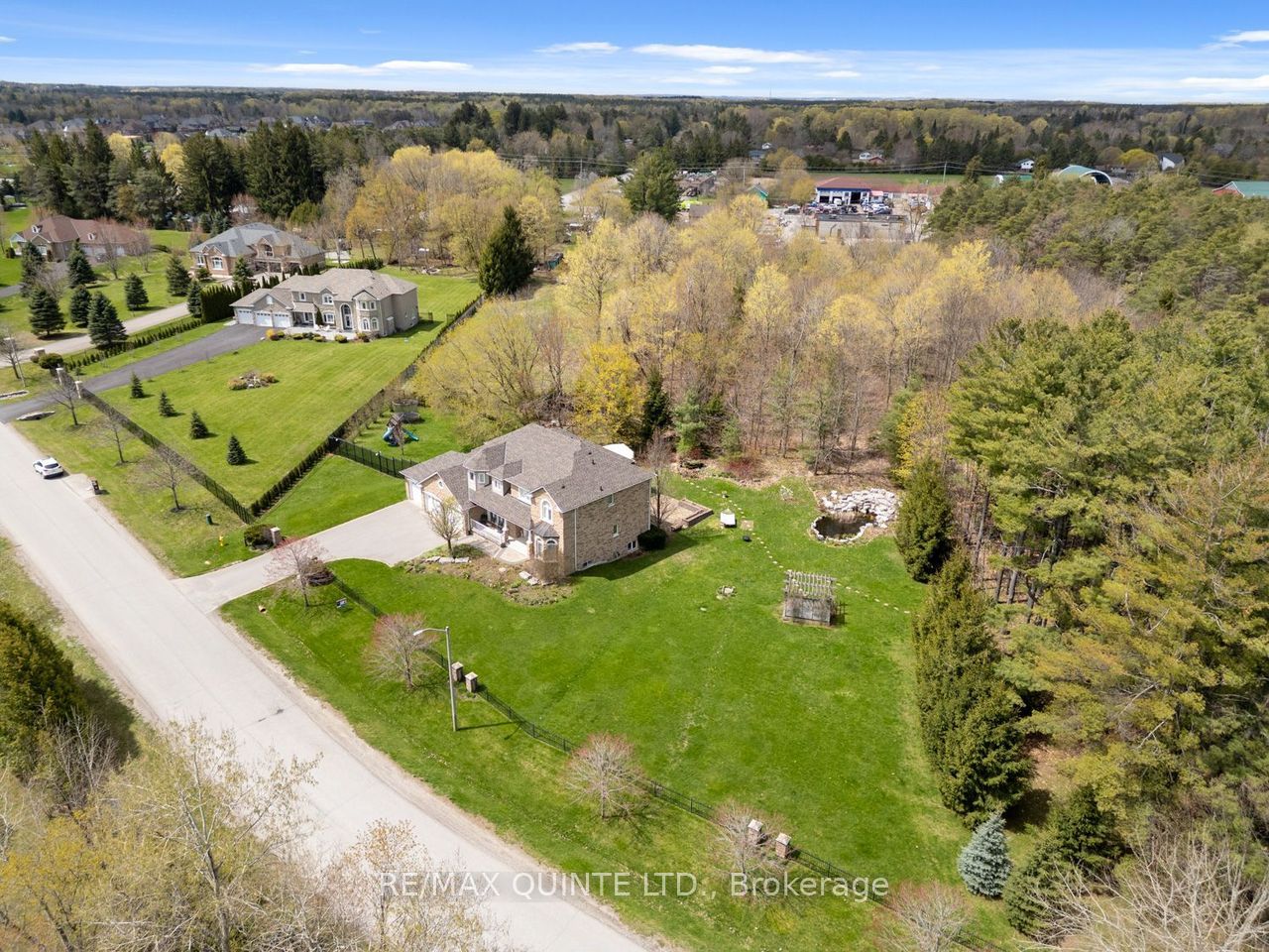 2 Treeview Avenue, Whitchurch-Stouffville, ON L4A 1R1 photo 3