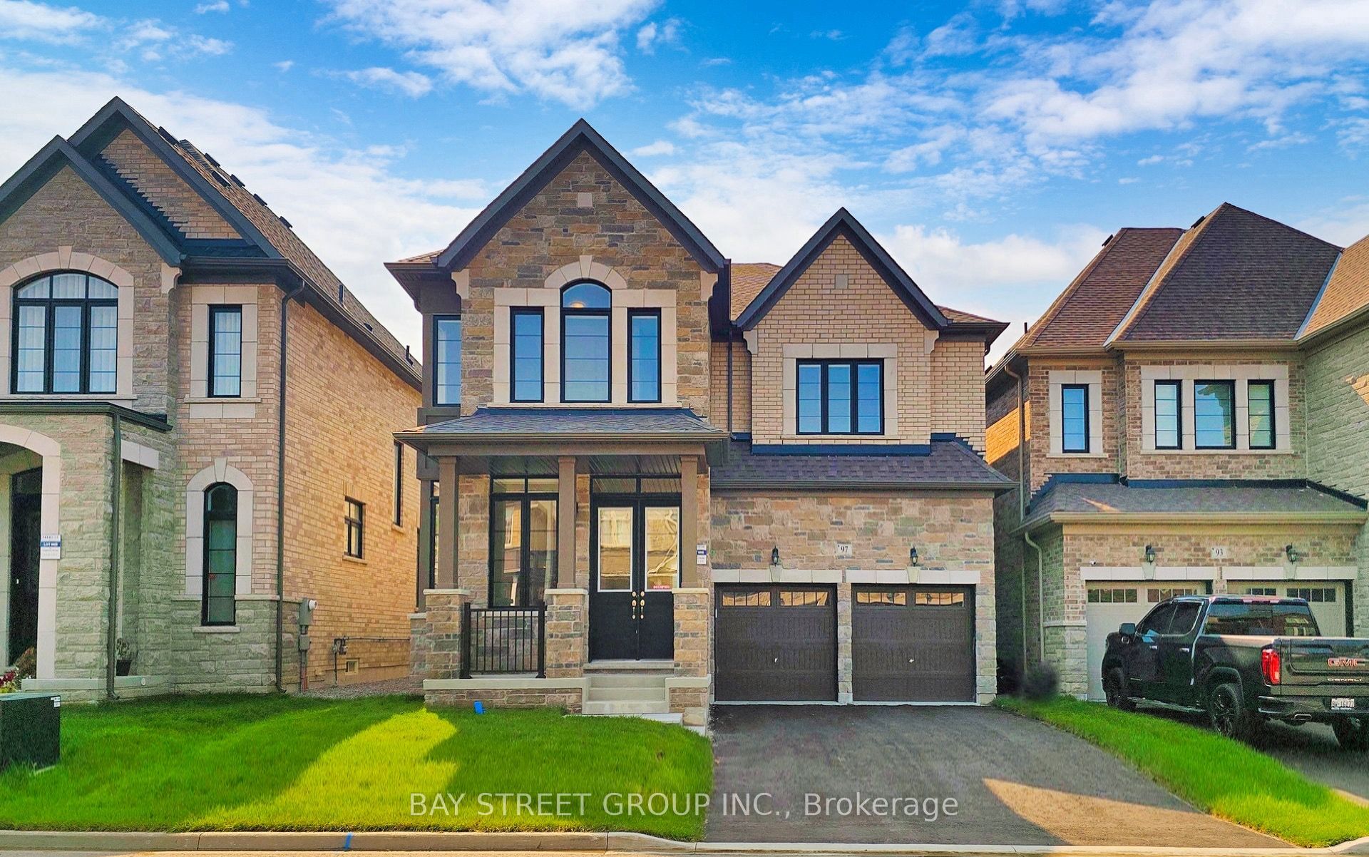 Upper Two Bedroom - 97 Halldorson Avenue, Aurora, ON L4G 0C5