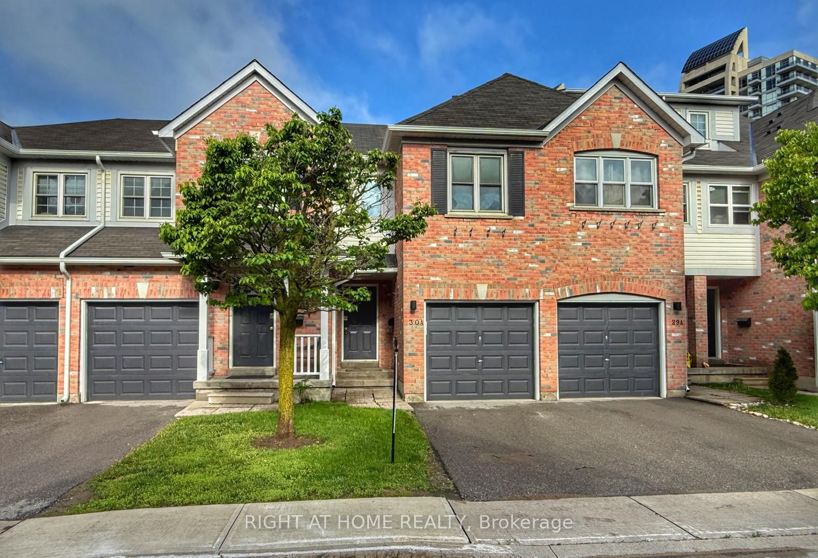 81 Northern Heights Drive, Richmond Hill, ON L4B 4C9