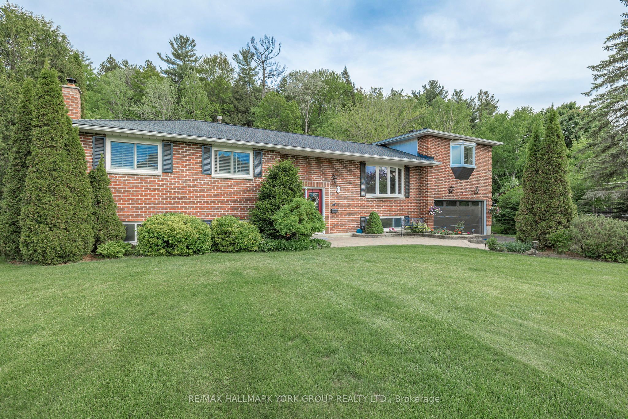 14 Anchor Court, East Gwillimbury, ON L9N 1G1