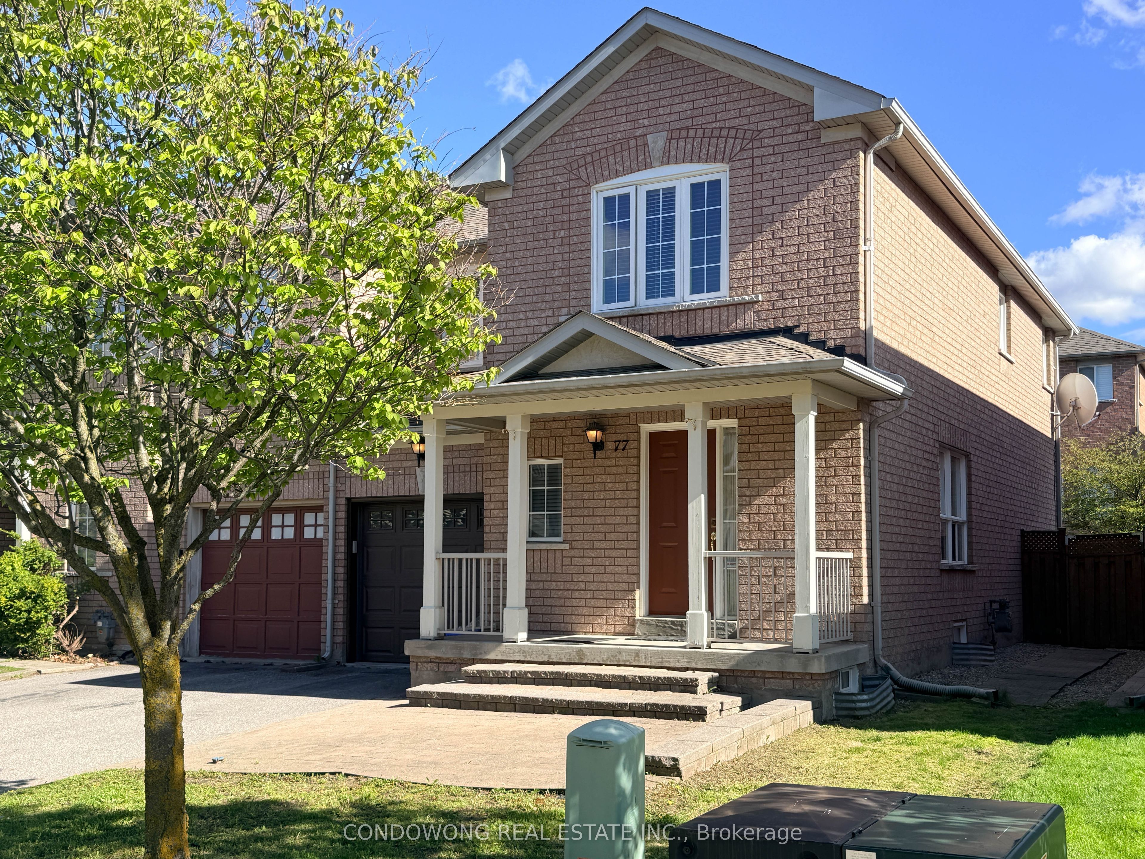 77 Bassett Avenue, Richmond Hill, ON L4B 4J9 photo 2