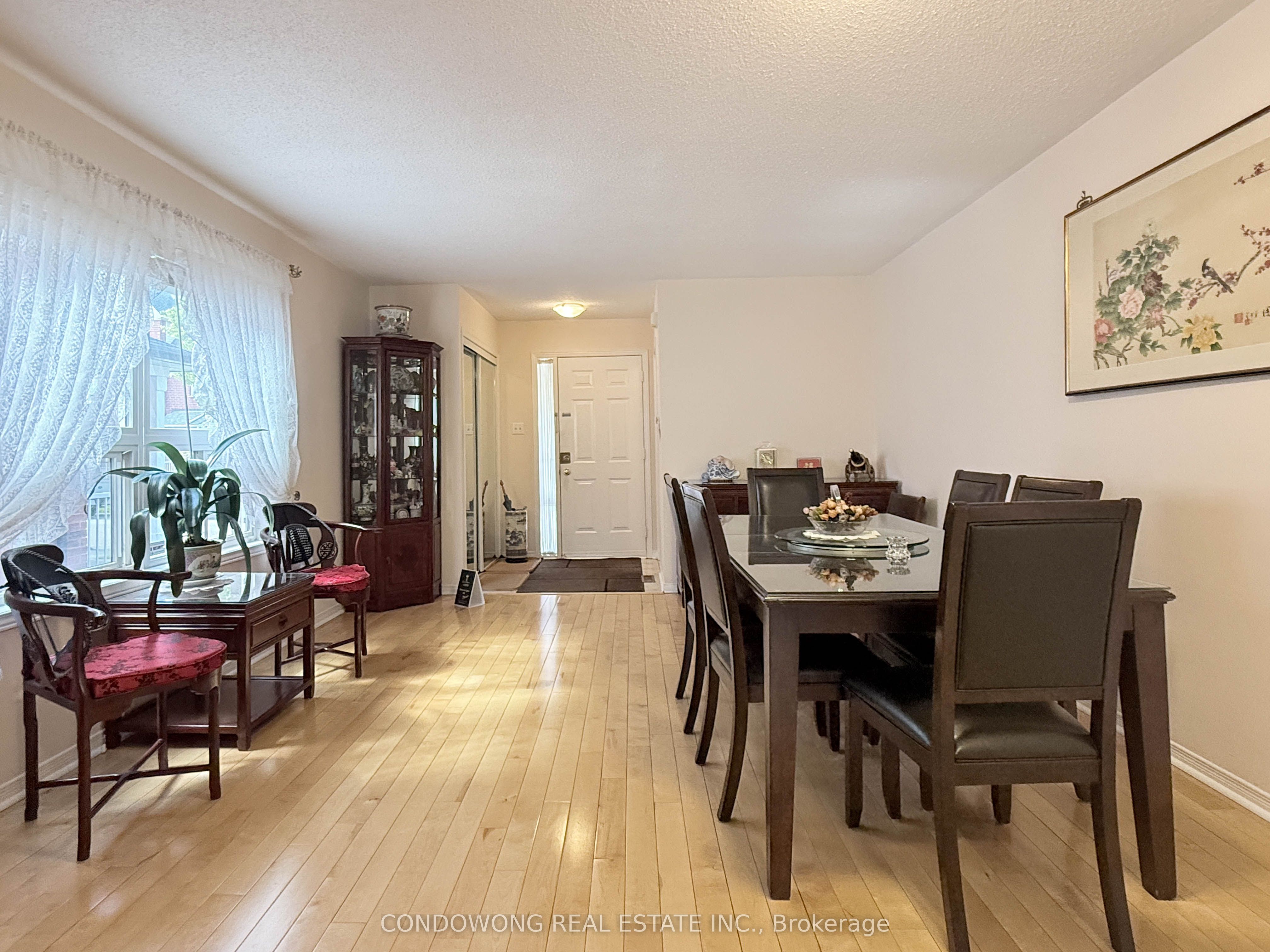 77 Bassett Avenue, Richmond Hill, ON L4B 4J9 photo 3