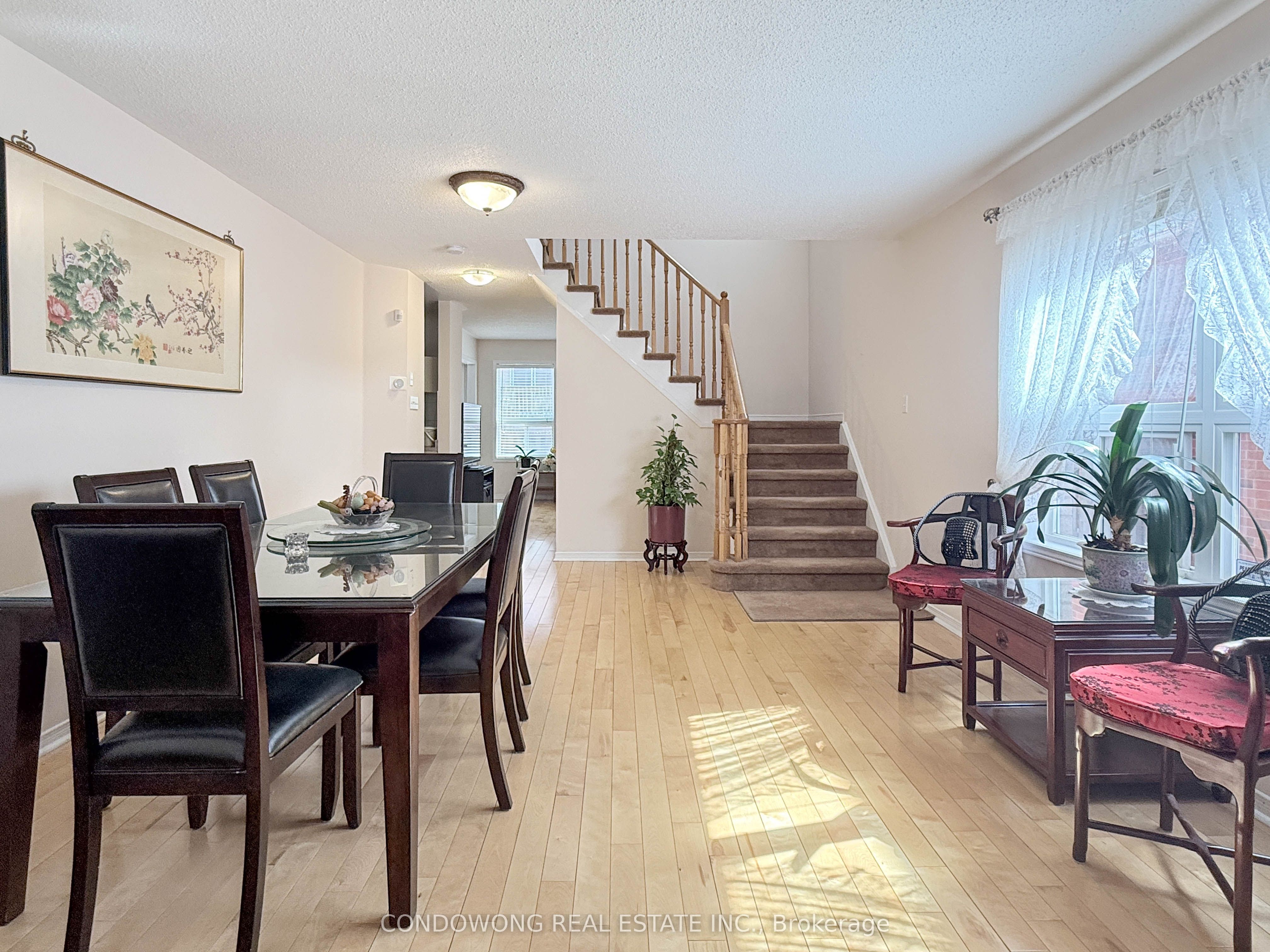 77 Bassett Avenue, Richmond Hill, ON L4B 4J9 photo 4
