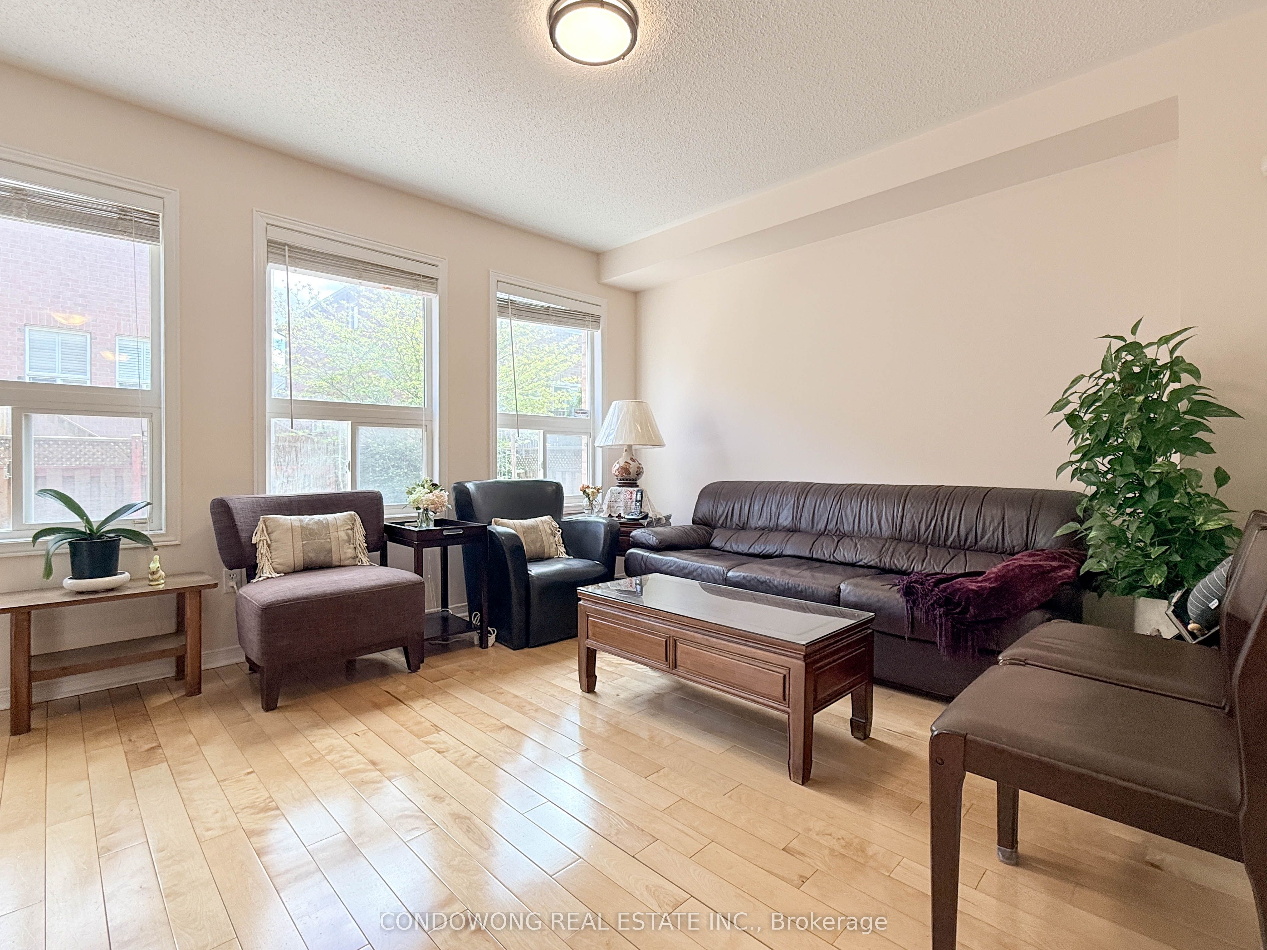 77 Bassett Avenue, Richmond Hill, ON L4B 4J9 photo 5