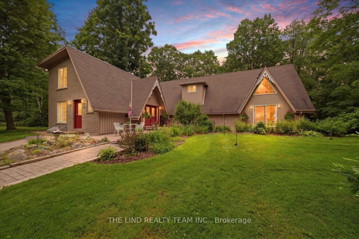 100 Bridle Path, East Gwillimbury, ON L0G 1V0 photo 2