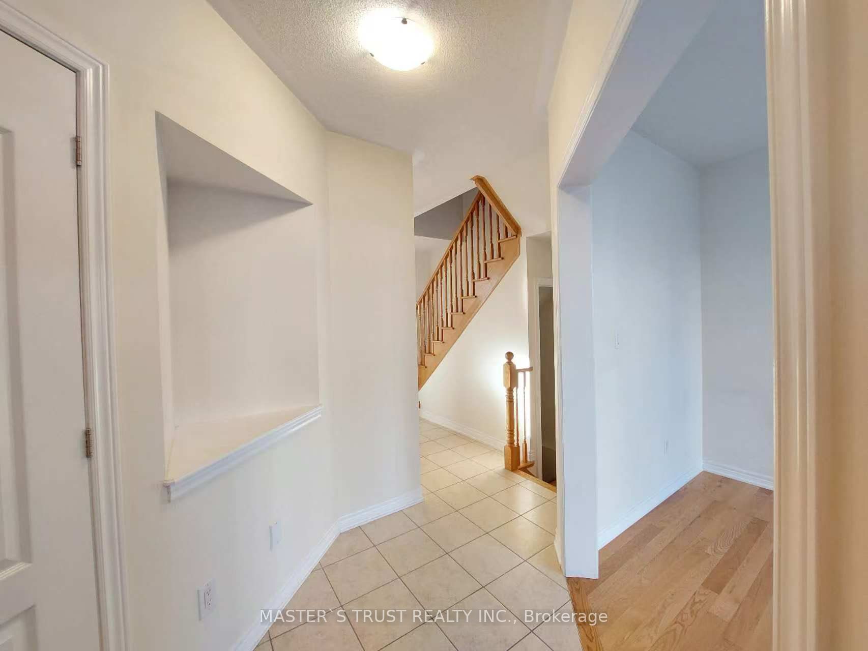 57 Cinemark Avenue, Markham, ON L6B 0W2 photo 2