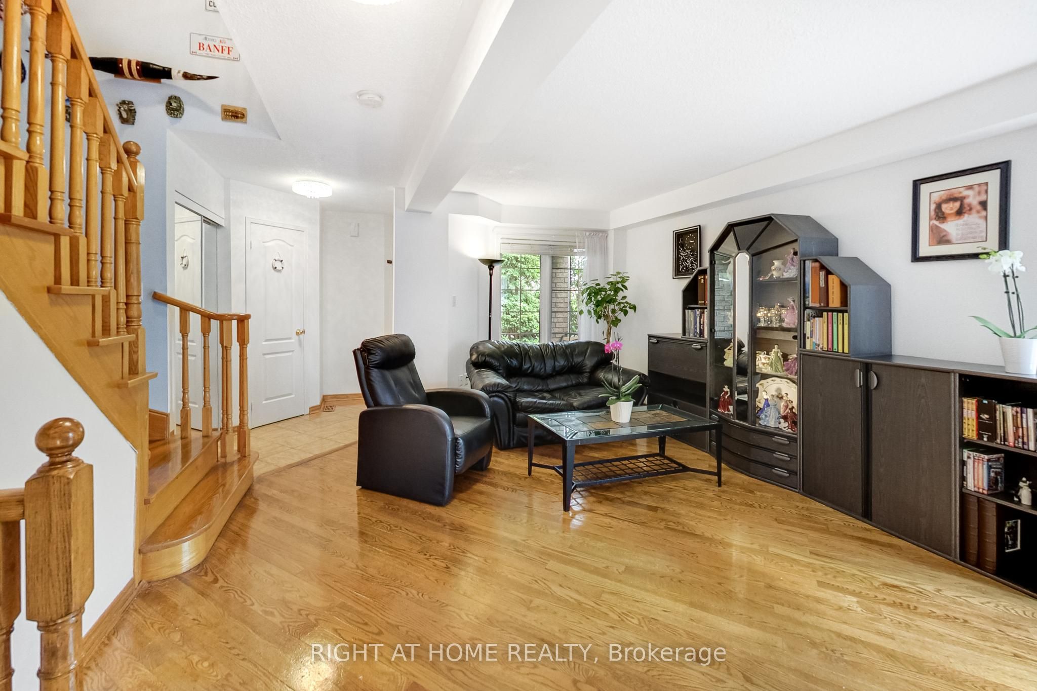 28 Foxtail Ridge, Newmarket, ON L3X 1Z6 photo 3
