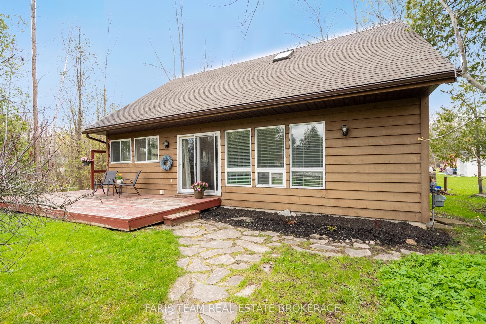 2720 Ireton Street, Innisfil, ON L9S 2J2 photo 2