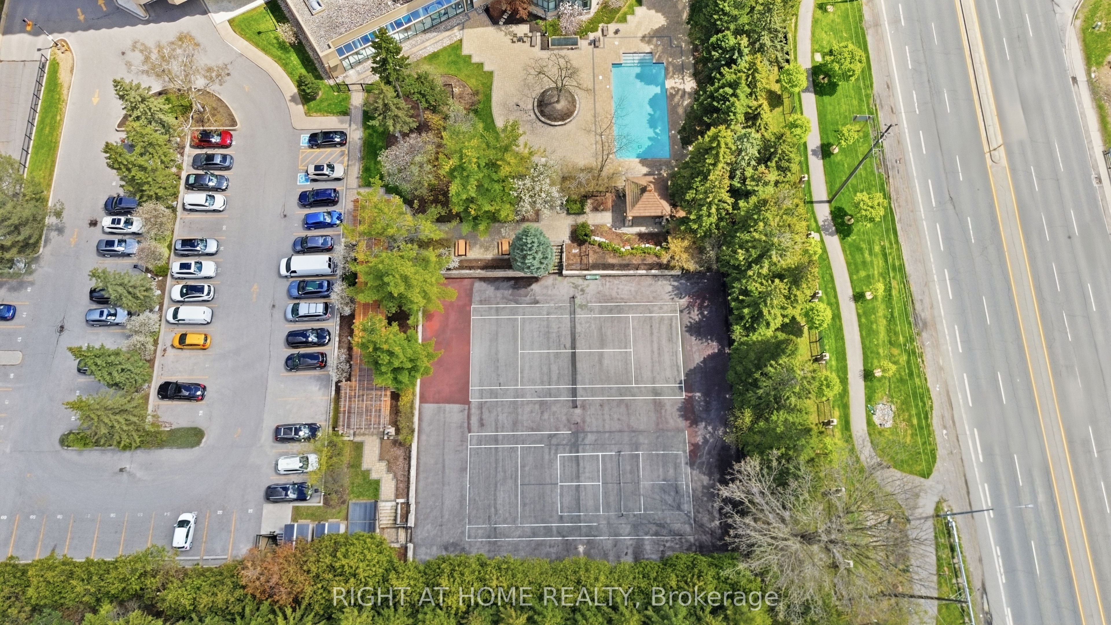 610 BULLOCK Drive 803, Markham, ON L3R 0G1 photo 4