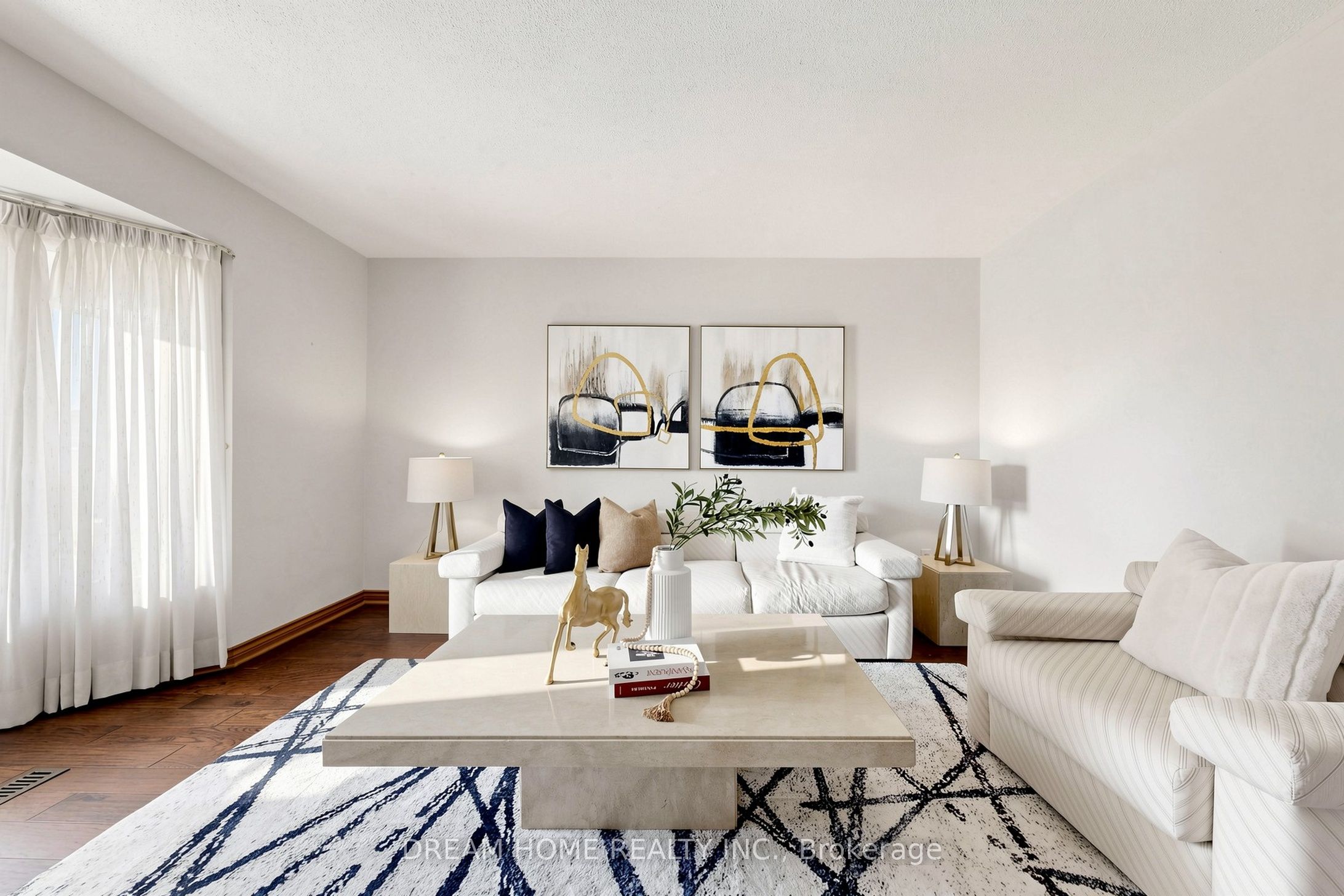312 Valeria Boulevard, Vaughan, ON L4L 6V7
