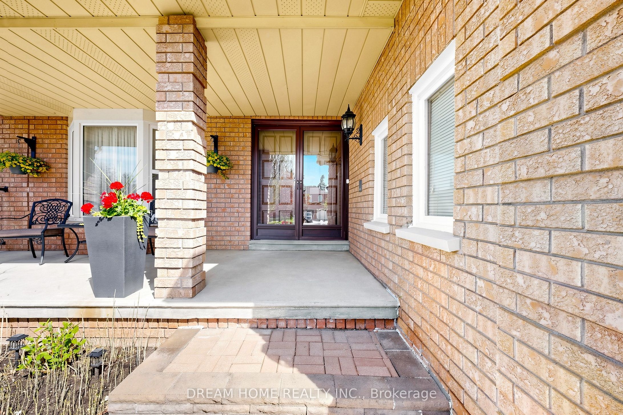 312 Valeria Boulevard, Vaughan, ON L4L 6V7 photo 3